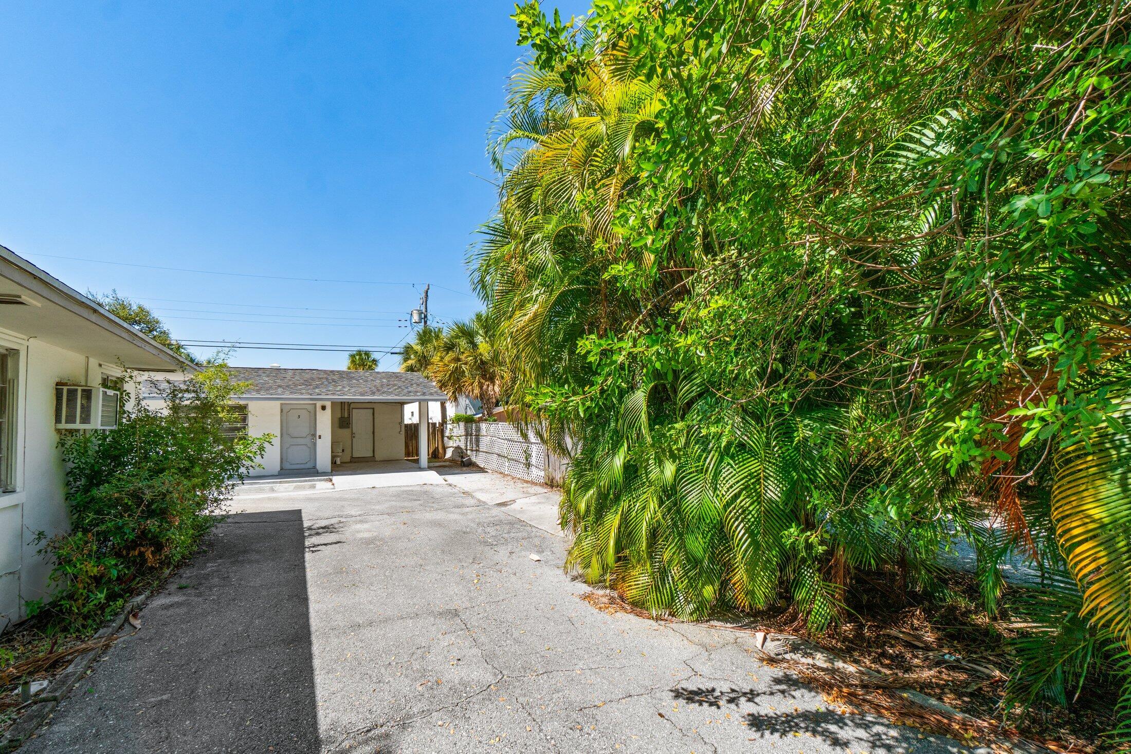 211 Sunrise #5, Lantana FL 33460