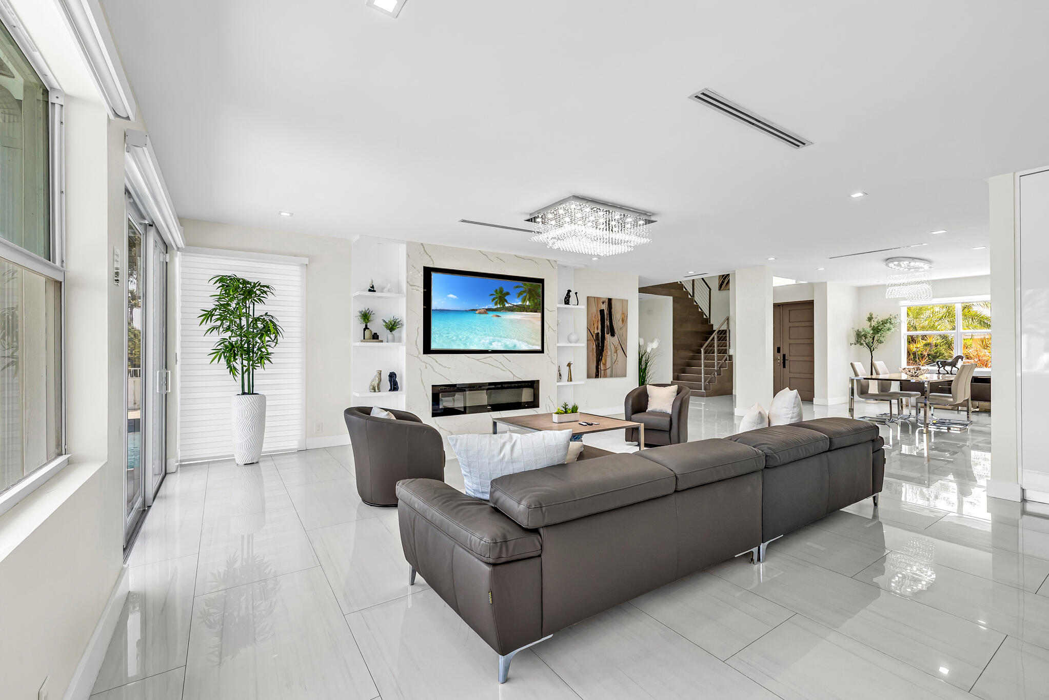 4921 NE 28TH, Lighthouse Point FL 33064