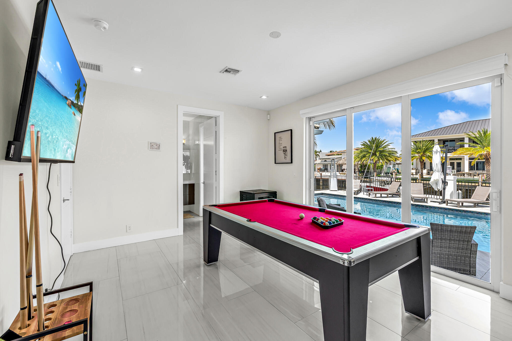 4921 NE 28TH, Lighthouse Point FL 33064