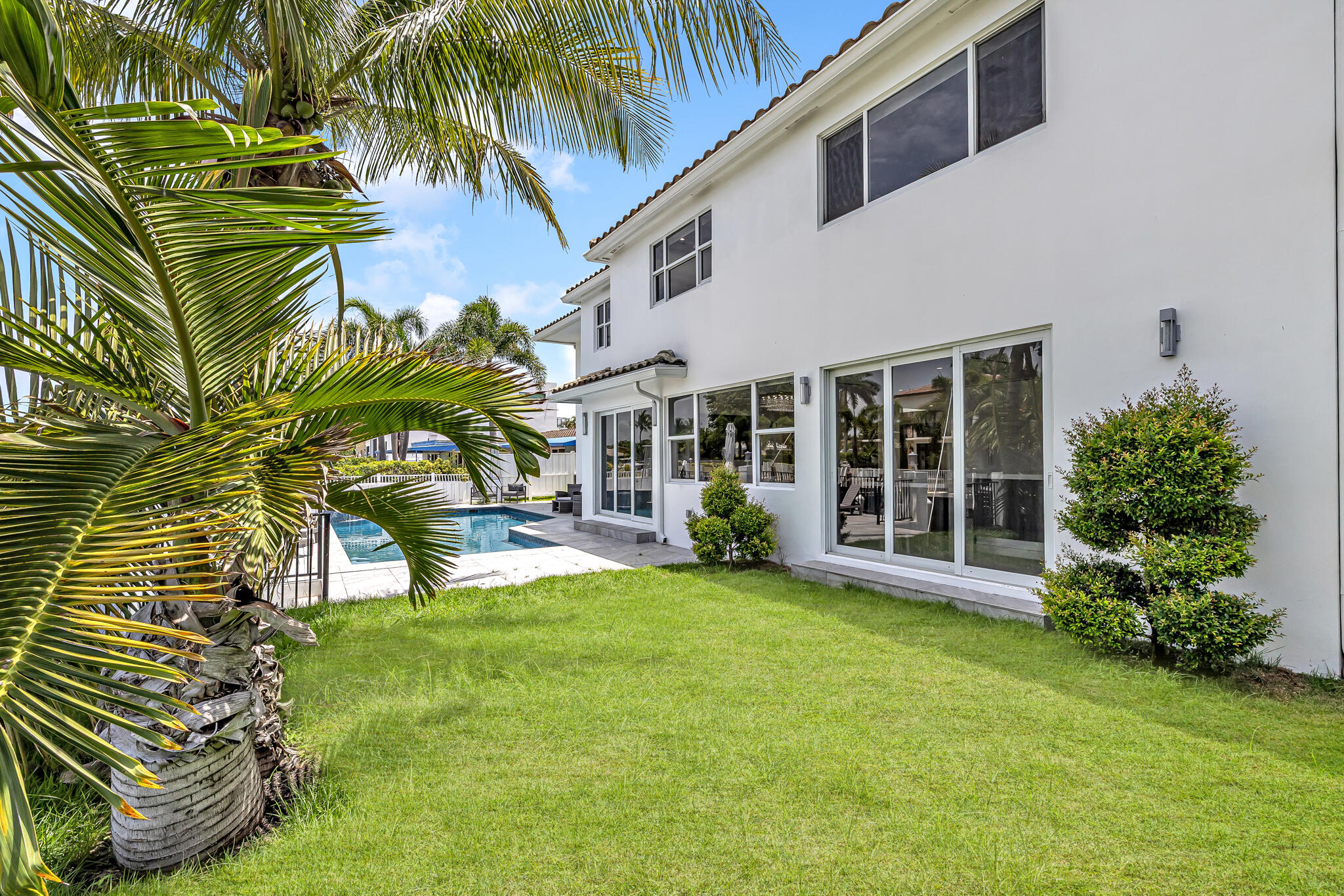 4921 NE 28TH, Lighthouse Point FL 33064