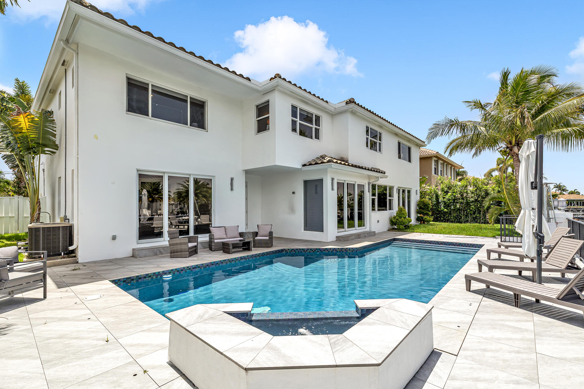 4921 NE 28TH, Lighthouse Point FL 33064