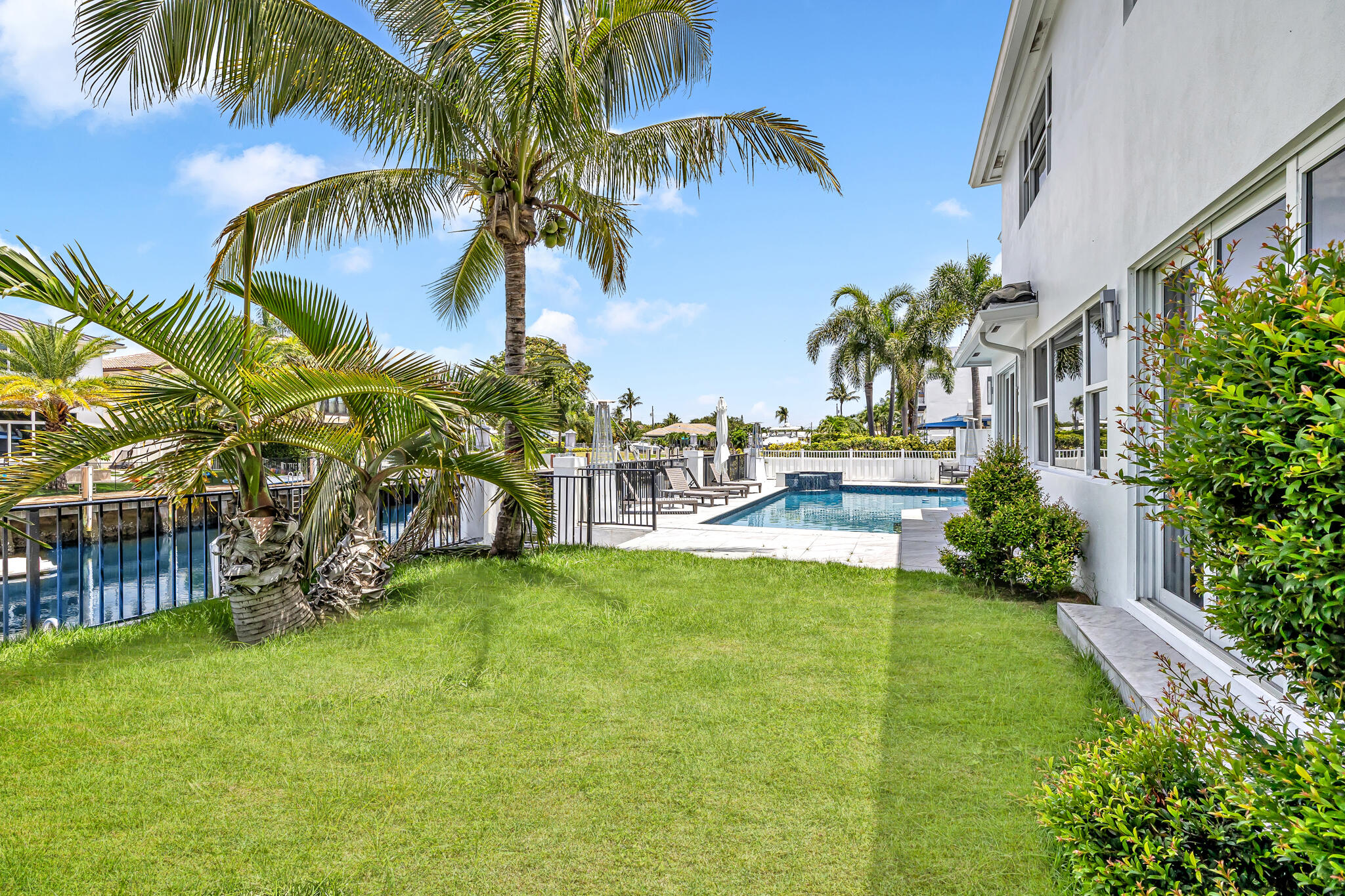 4921 NE 28TH, Lighthouse Point FL 33064