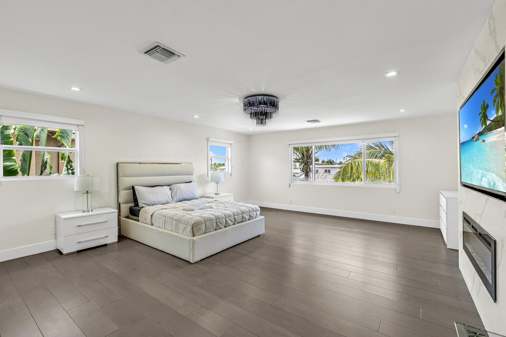 4921 NE 28TH, Lighthouse Point FL 33064