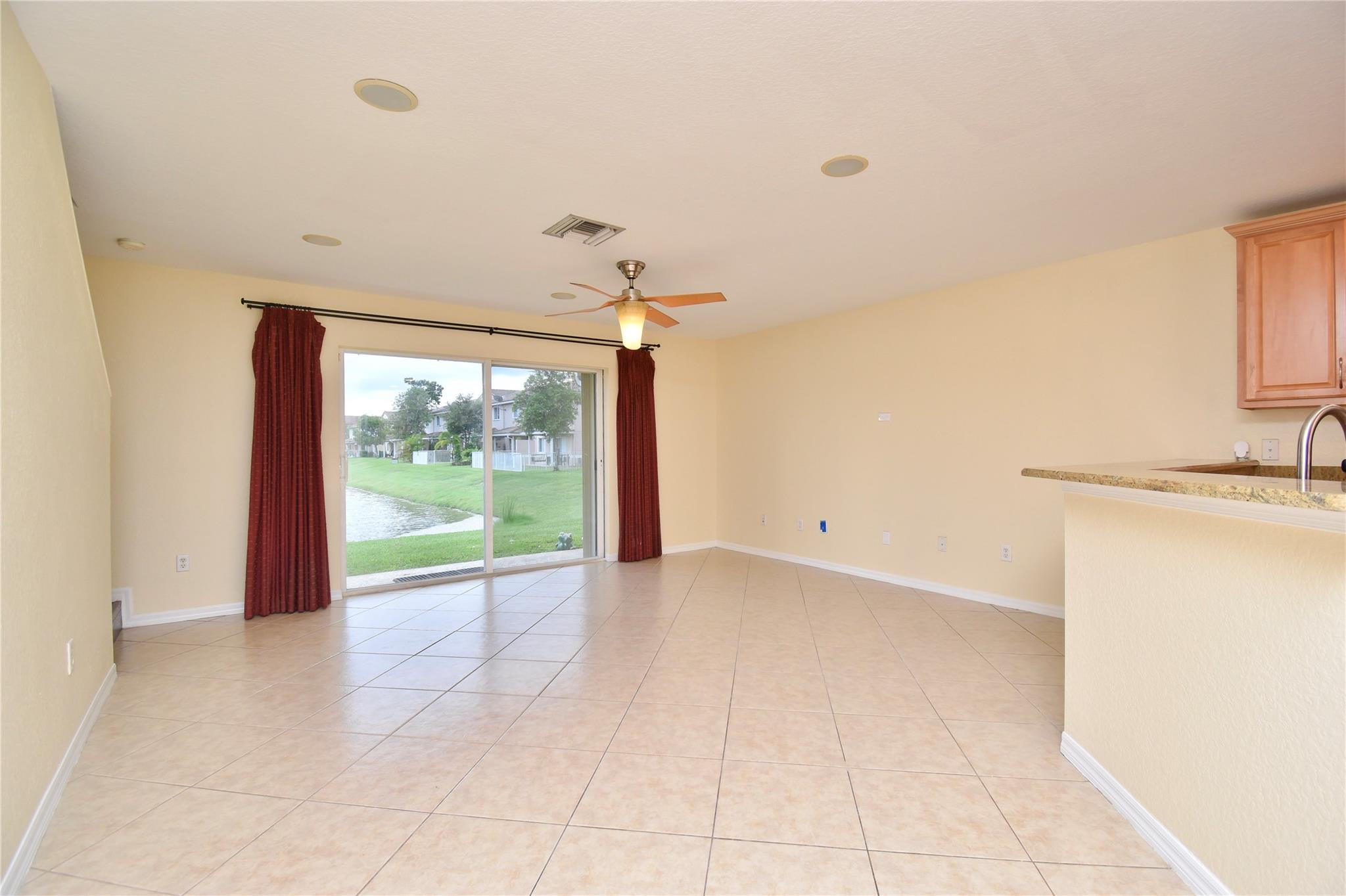 8982 Chambers, Tamarac FL 33321