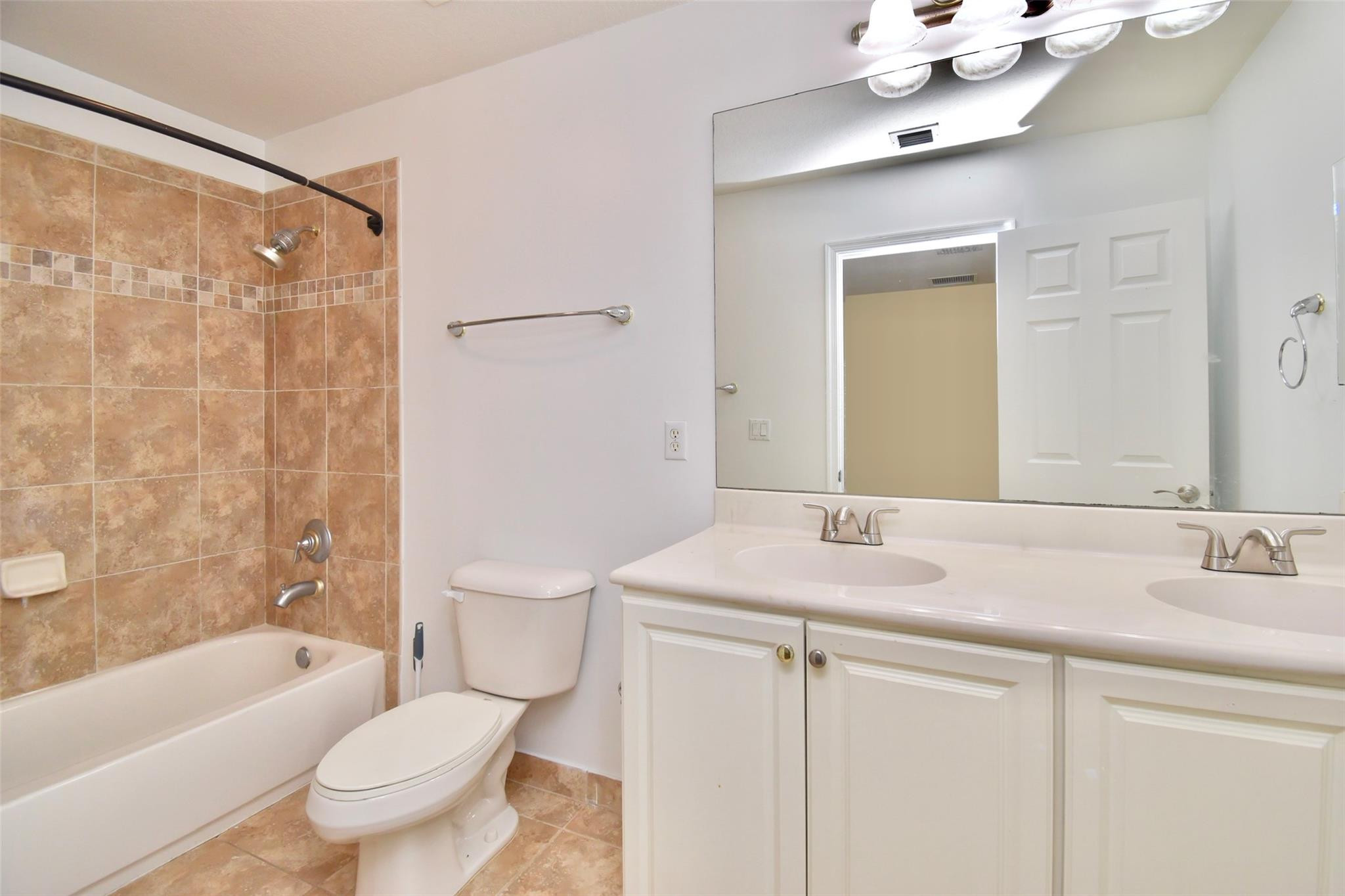 8982 Chambers, Tamarac FL 33321
