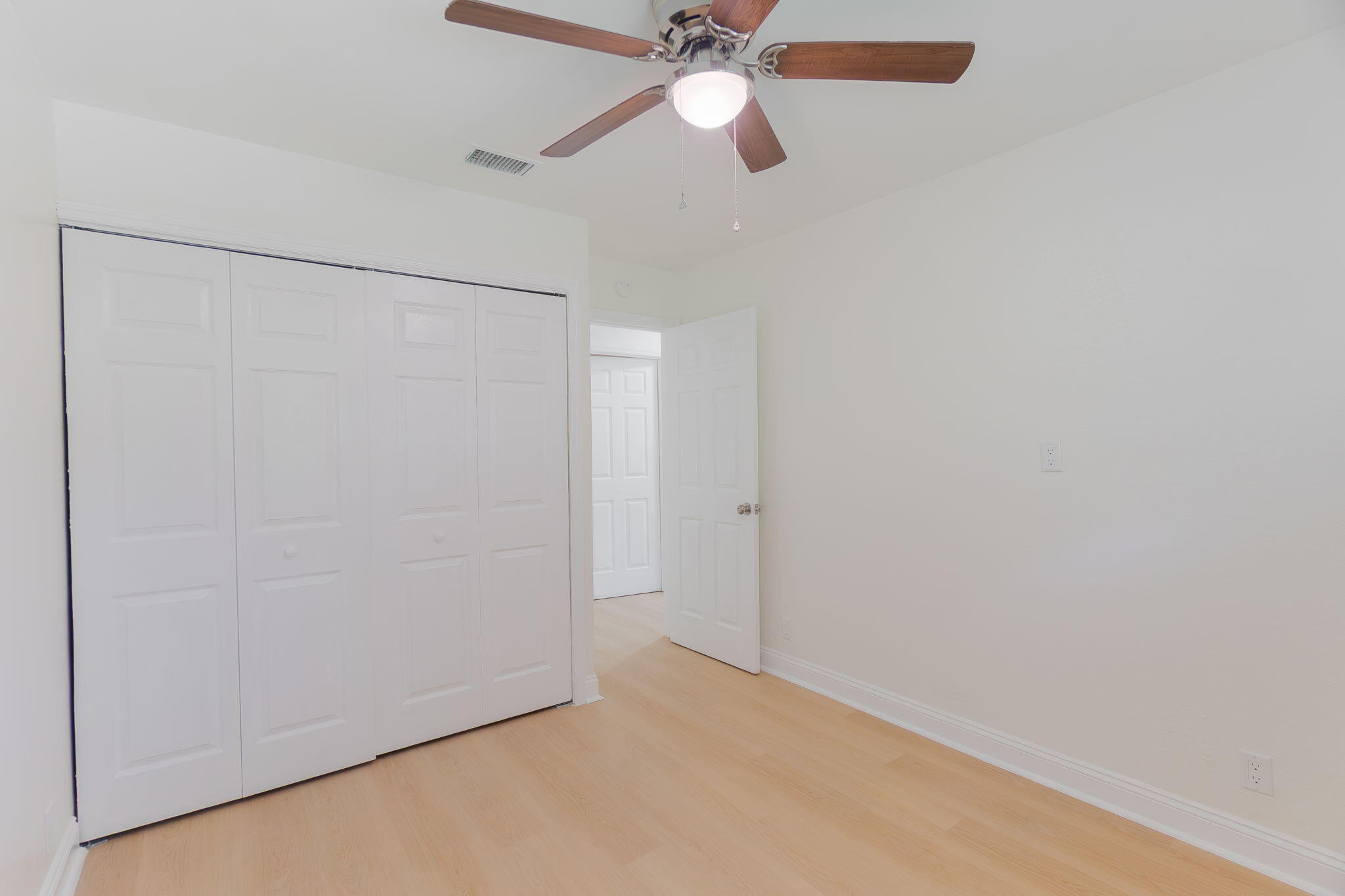 2831 N SEACREST, Boynton Beach FL 33435