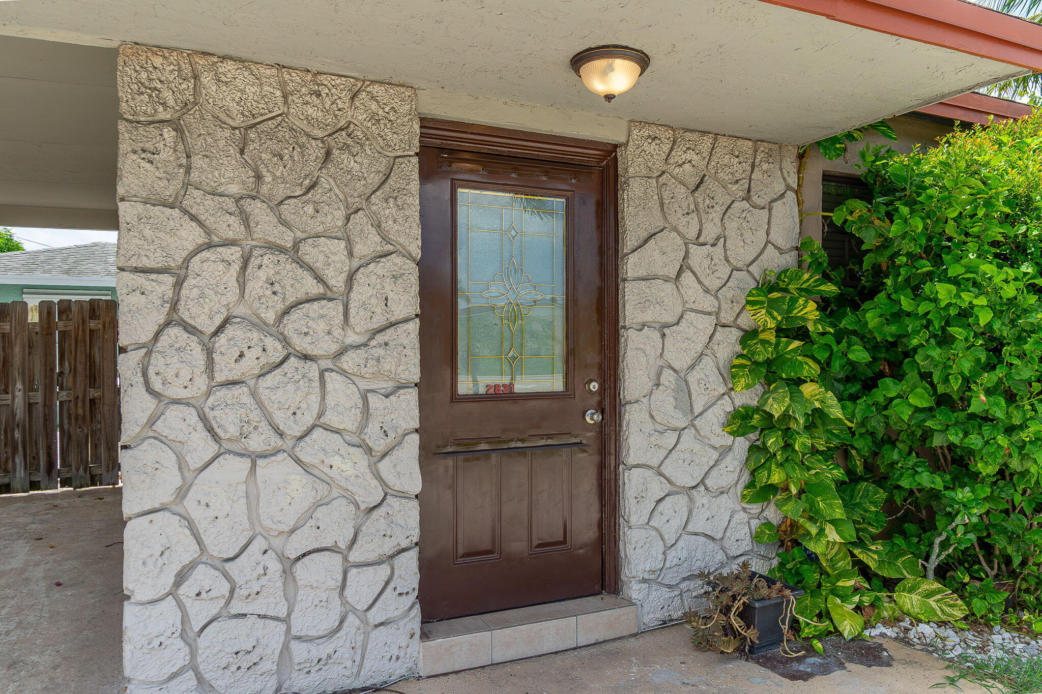 2831 N SEACREST, Boynton Beach FL 33435
