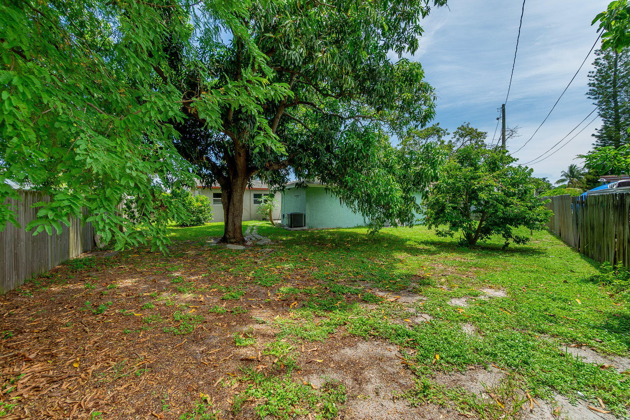 2831 N SEACREST, Boynton Beach FL 33435