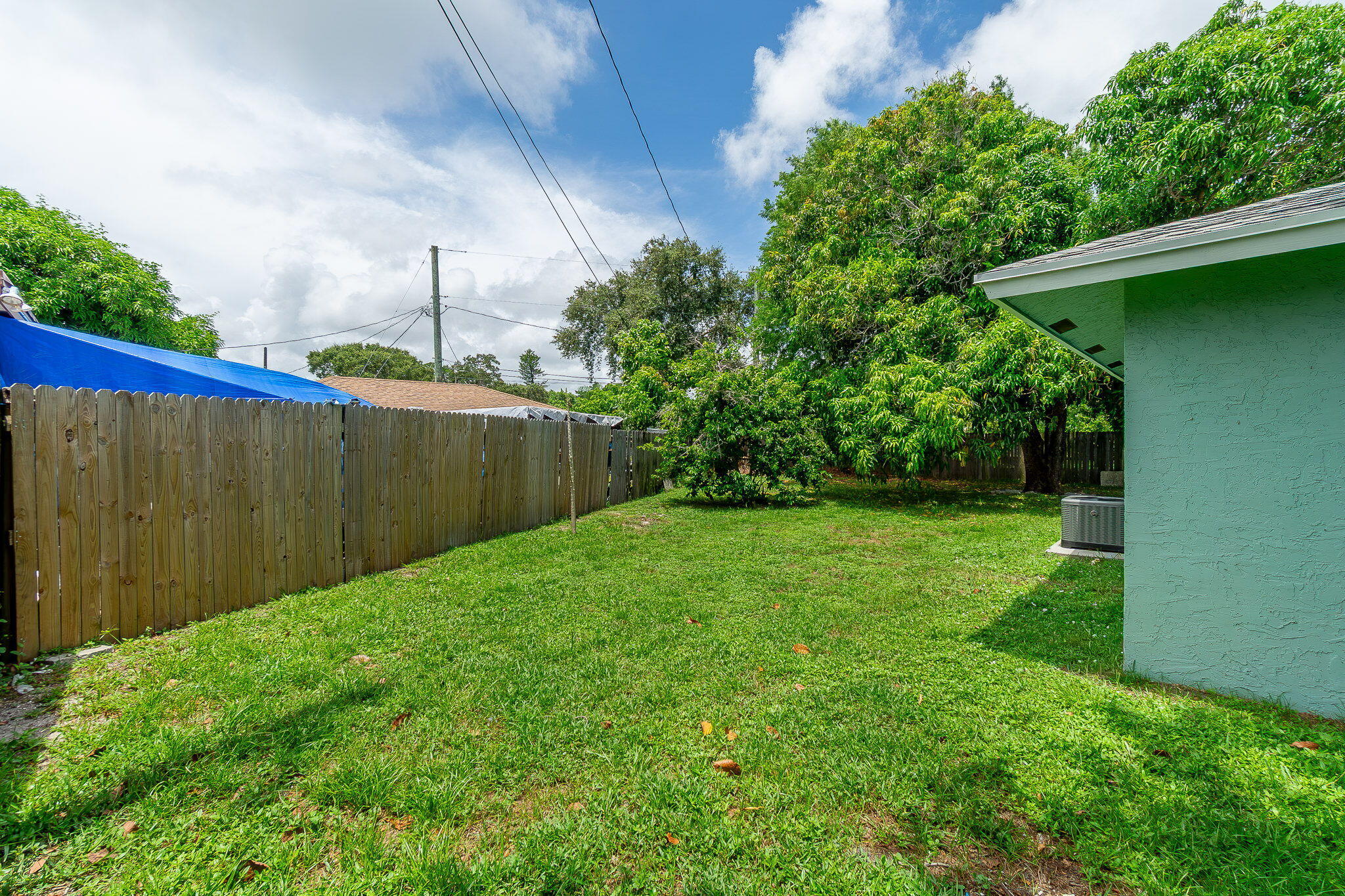 2831 N SEACREST, Boynton Beach FL 33435