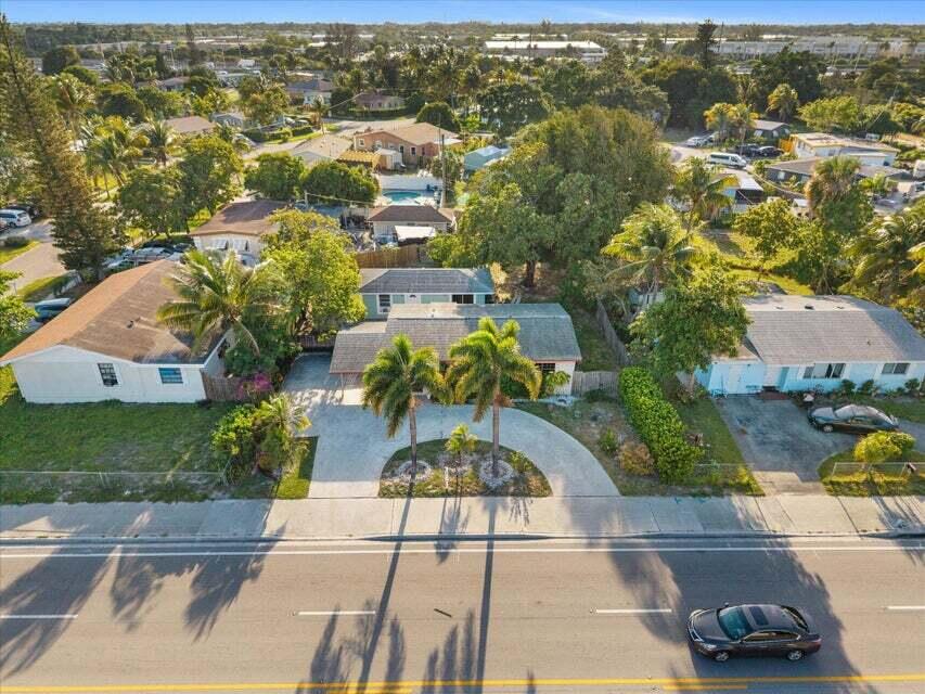 2831 N SEACREST, Boynton Beach FL 33435