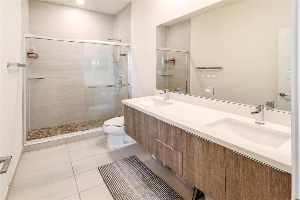 10473 NW 82nd #9, Doral FL 33178