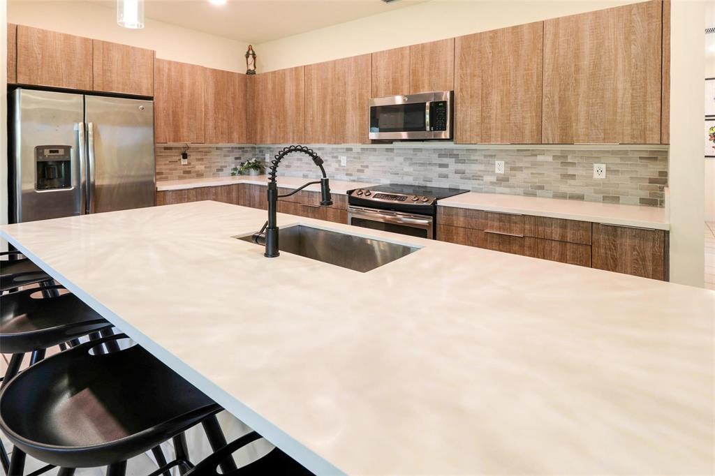 10473 NW 82nd #9, Doral FL 33178