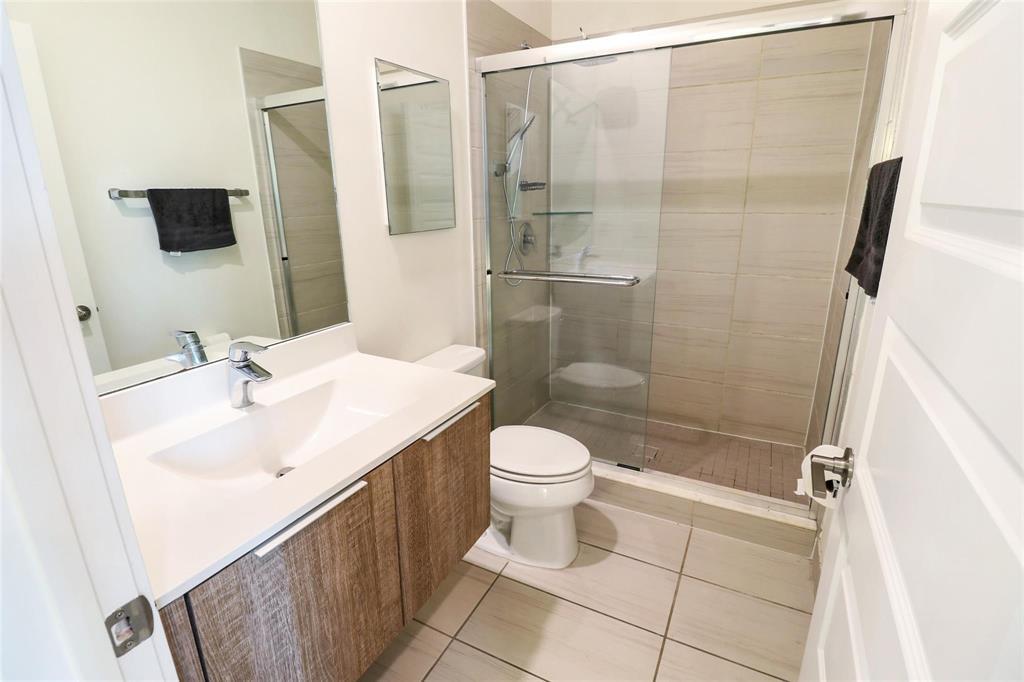 10473 NW 82nd #9, Doral FL 33178