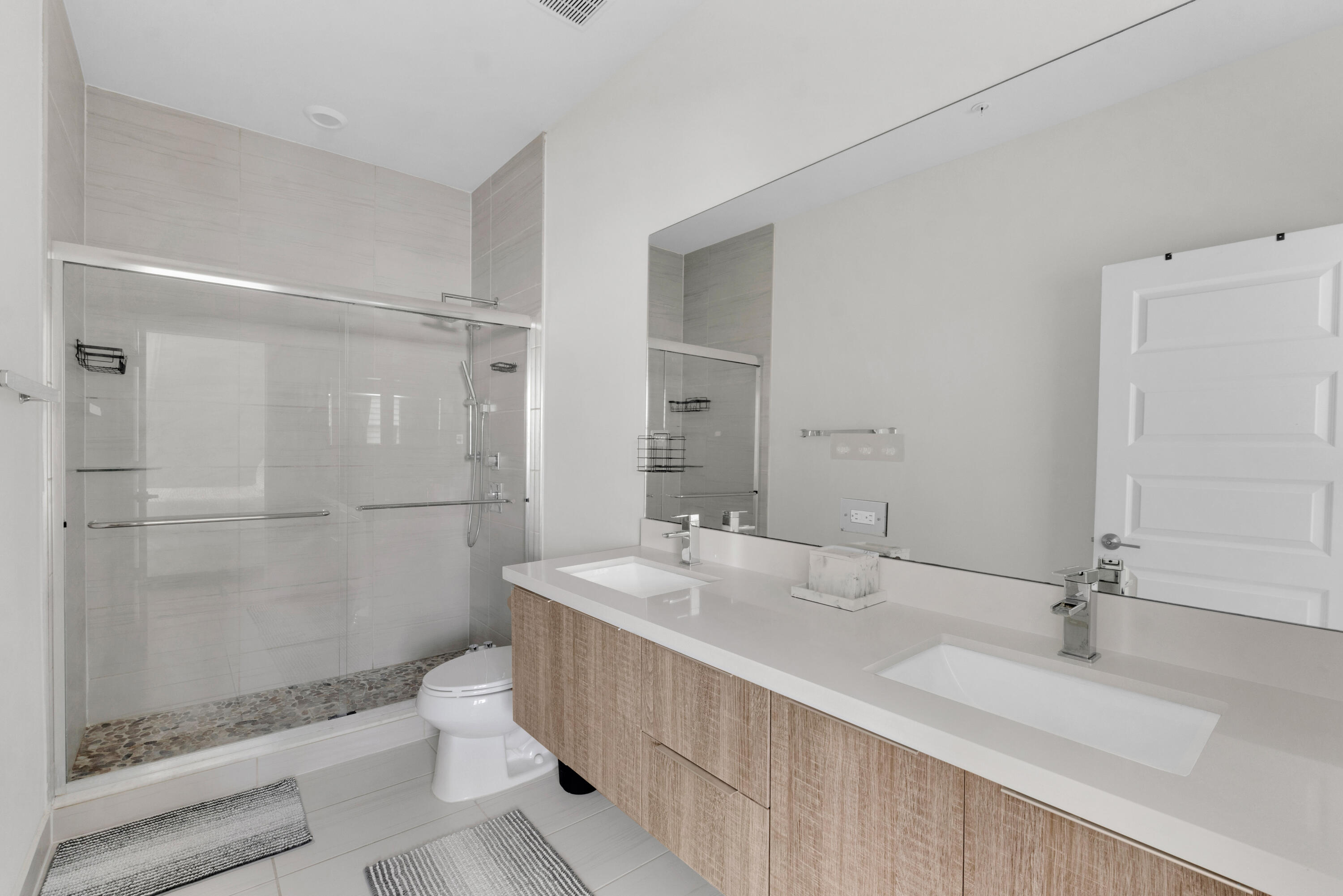 10473 NW 82nd #9, Doral FL 33178