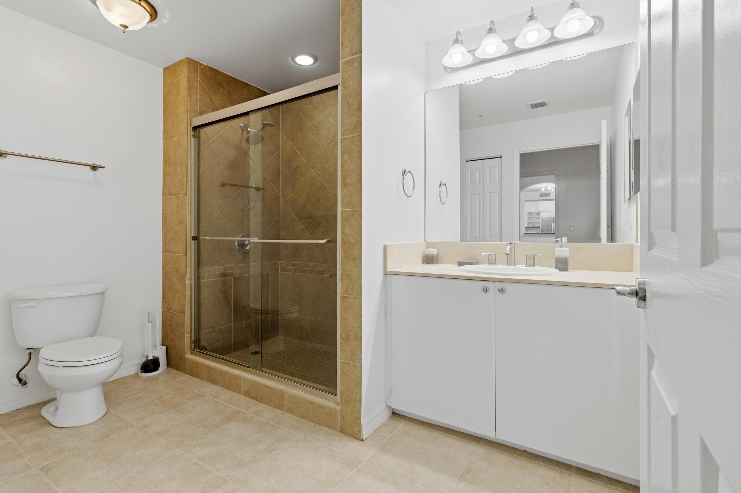 233 S Federal #208, Boca Raton FL 33432