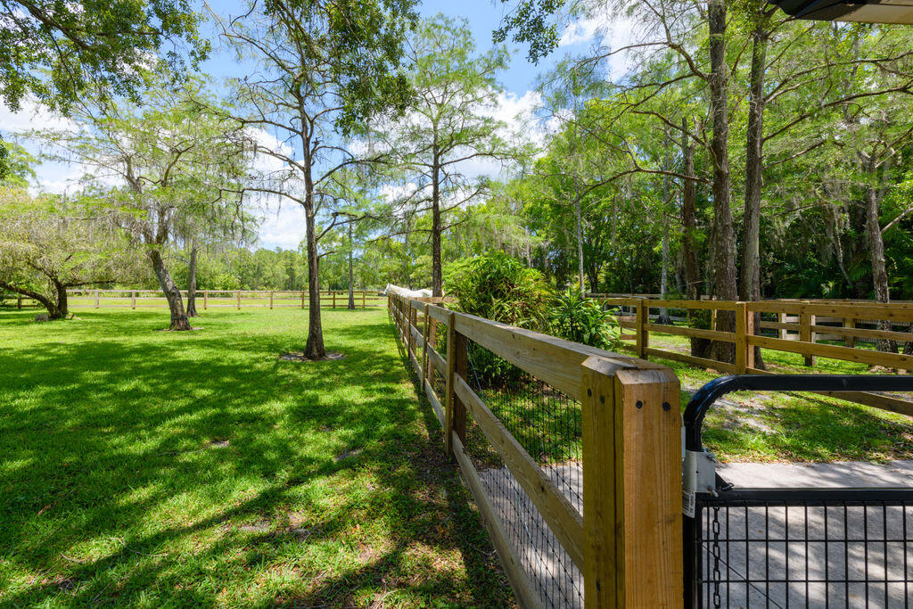 12856 Arrowwood, Palm Beach Gardens FL 33418