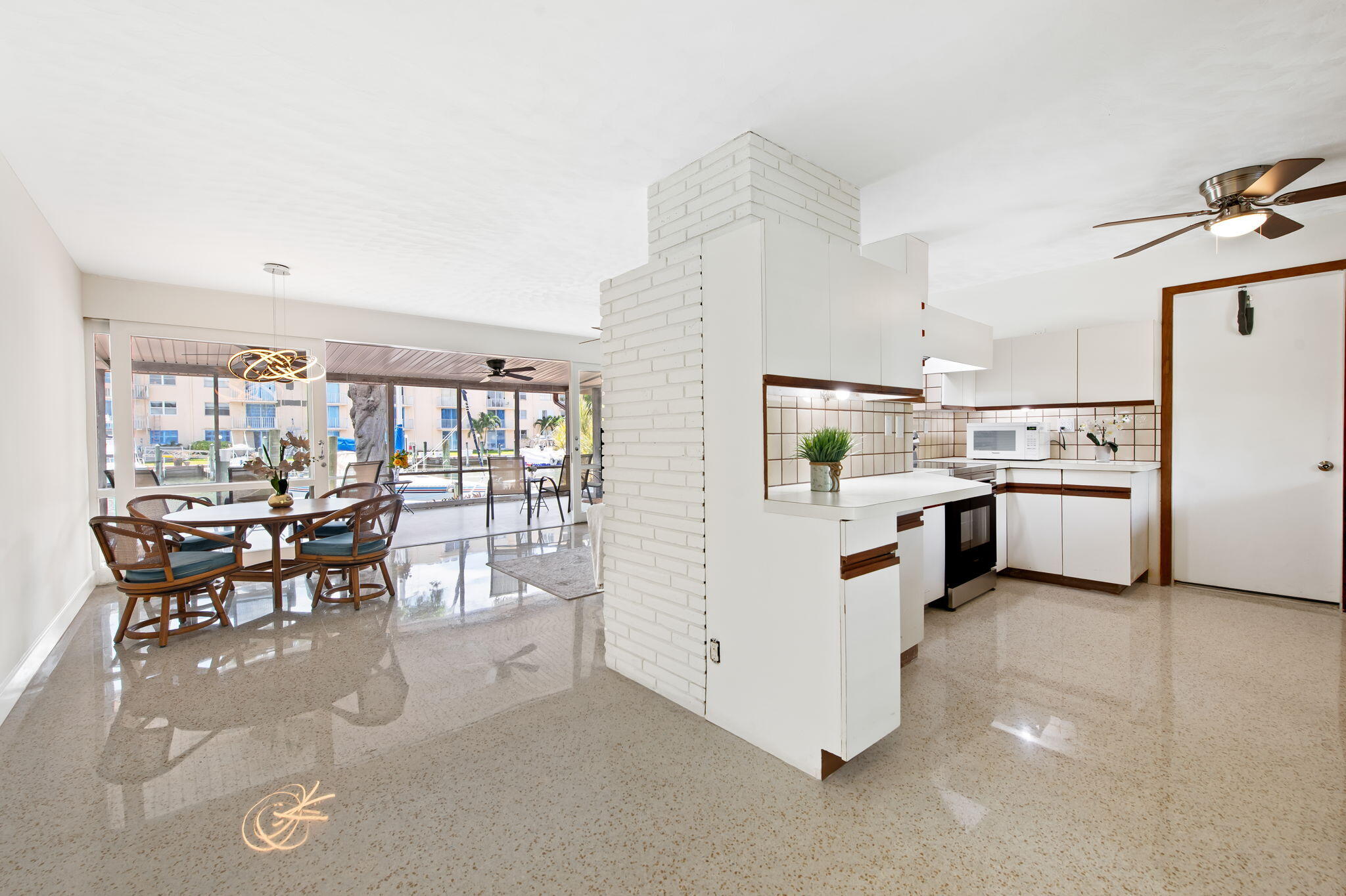 1718 SE 14th, Fort Lauderdale FL 33316