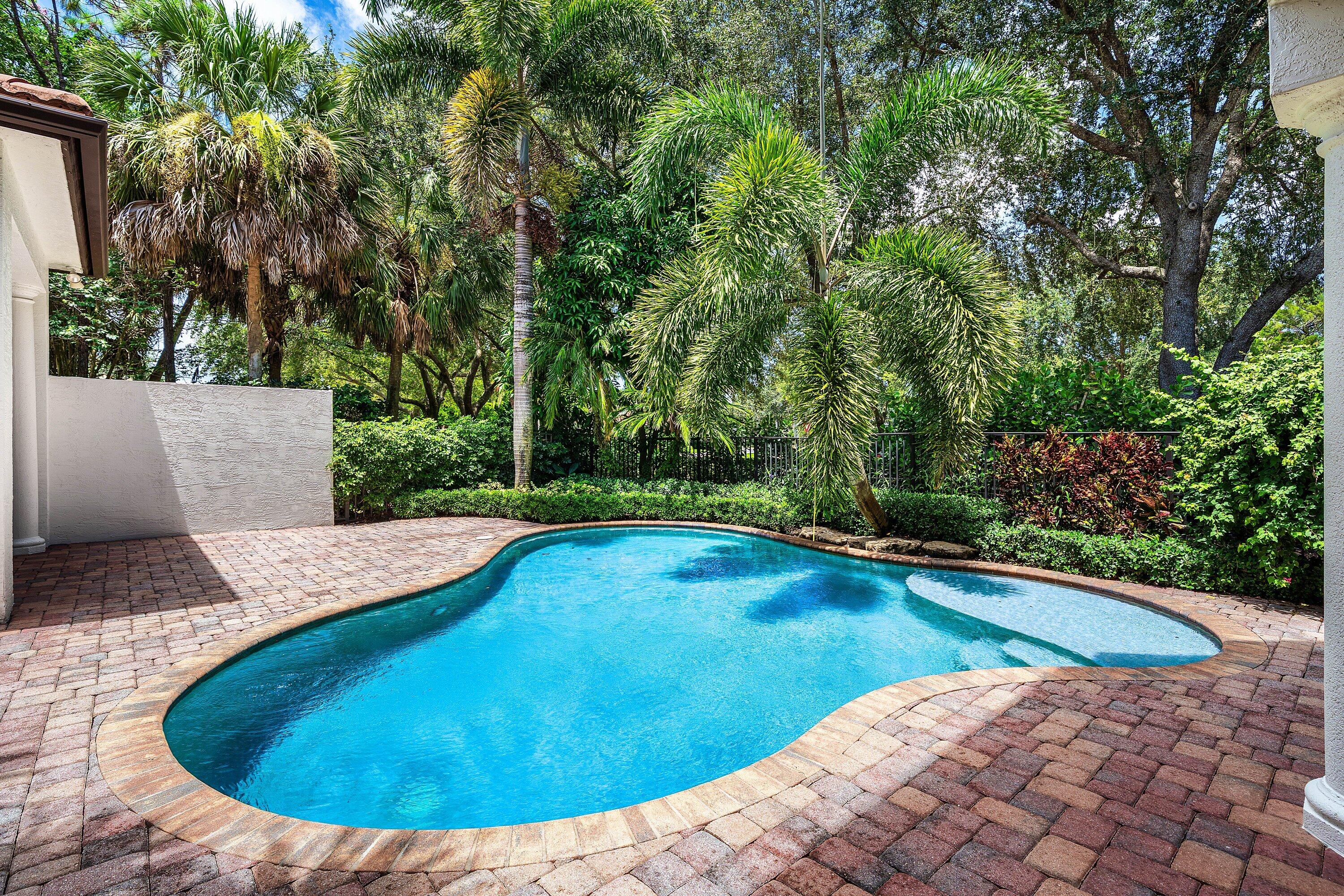 17738 Lake Azure, Boca Raton FL 33496