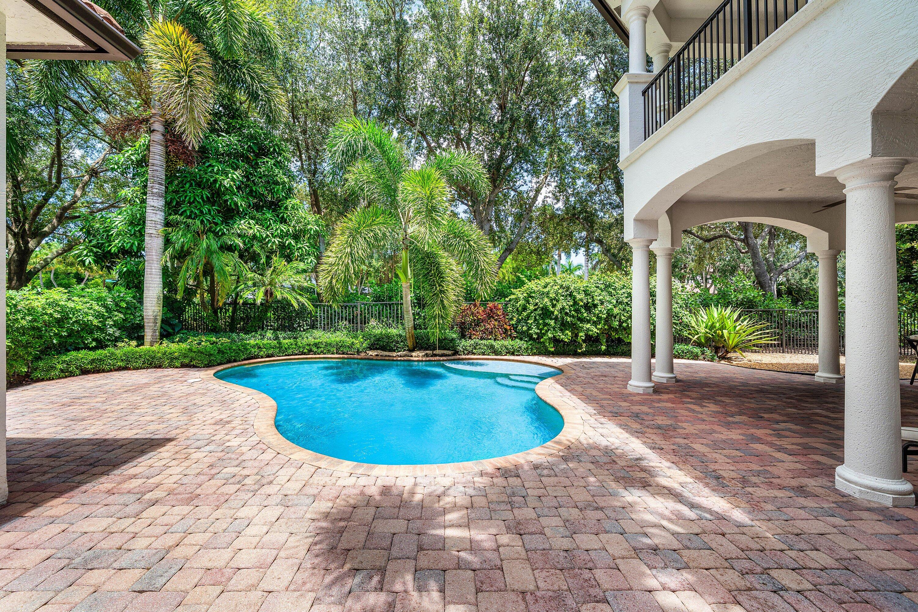 17738 Lake Azure, Boca Raton FL 33496