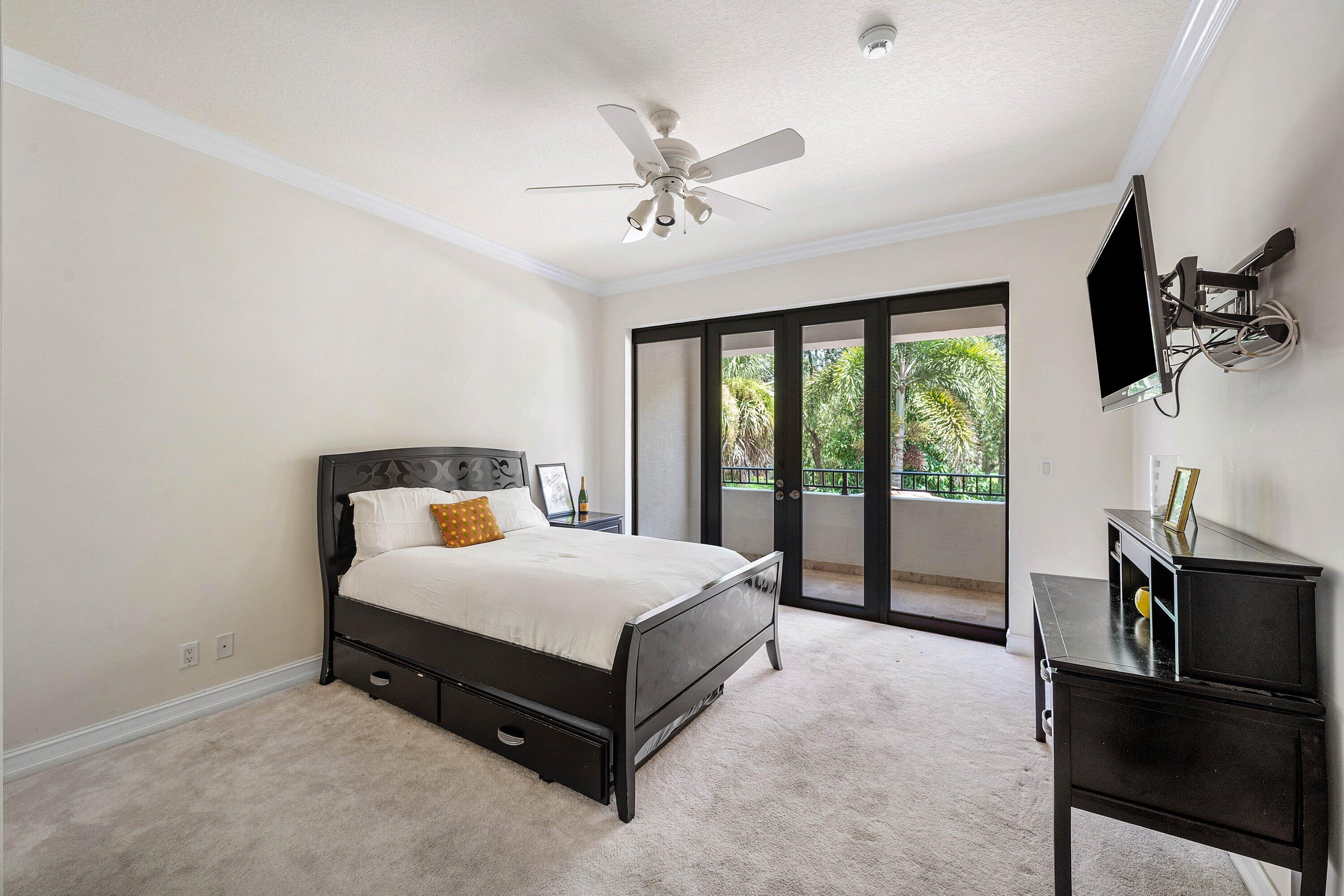 17738 Lake Azure, Boca Raton FL 33496