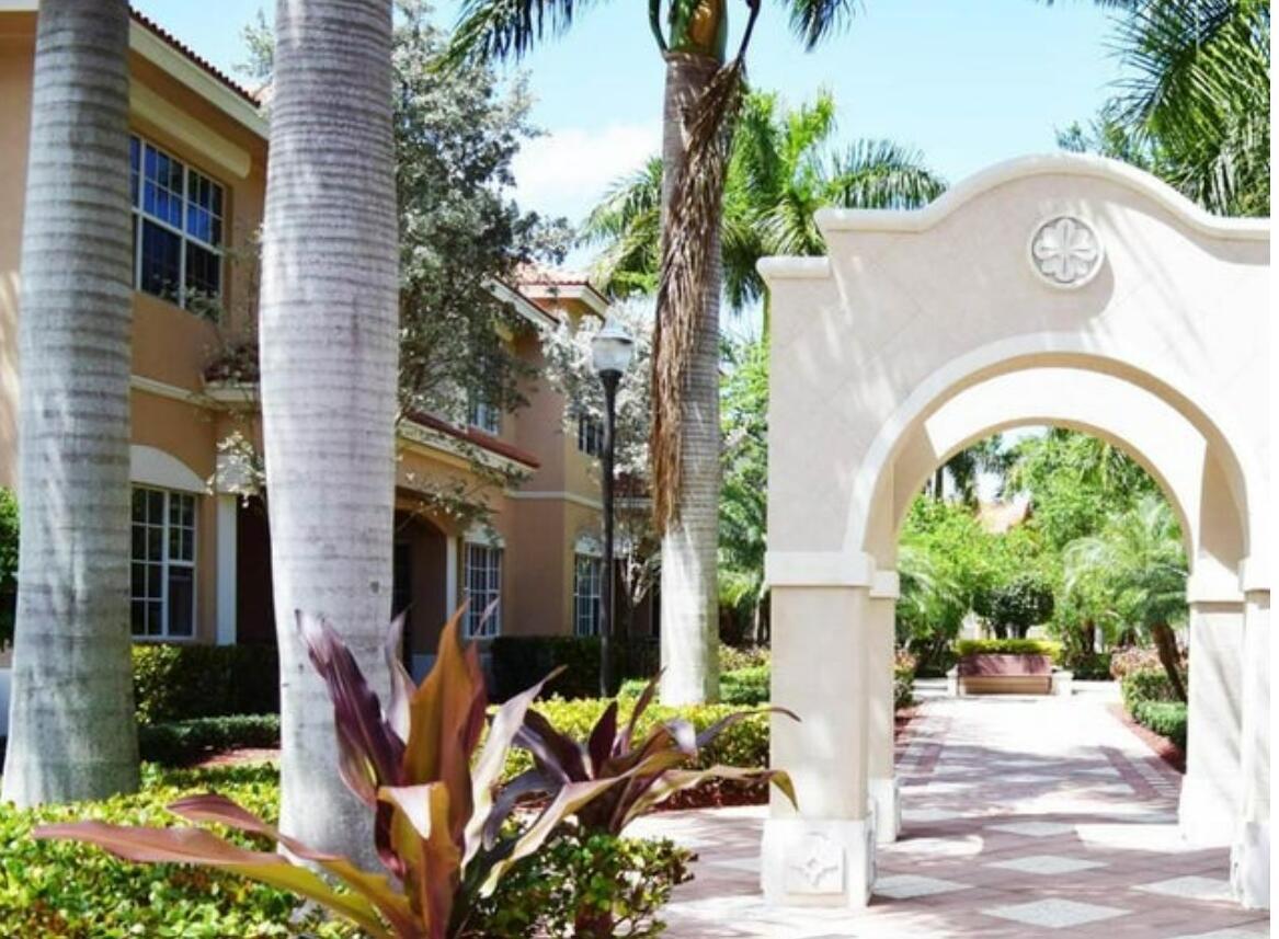 5021 VINE CLIFF, Palm Beach Gardens FL 33418