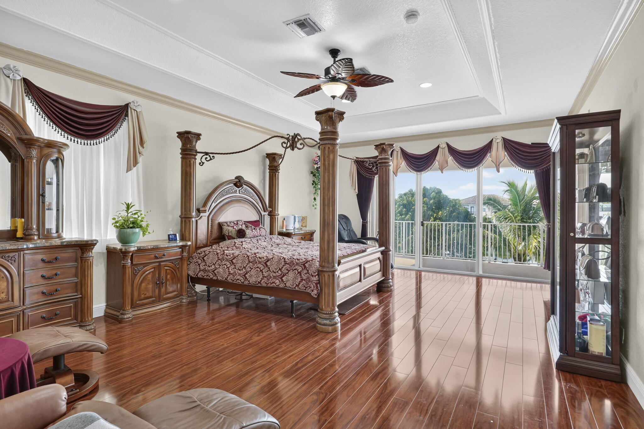 120 ISOLA, Royal Palm Beach FL 33411