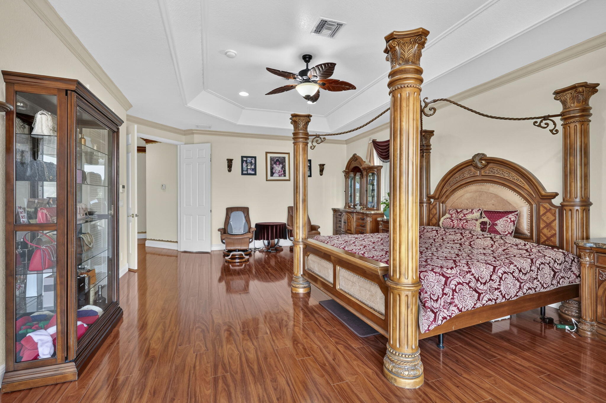 120 ISOLA, Royal Palm Beach FL 33411