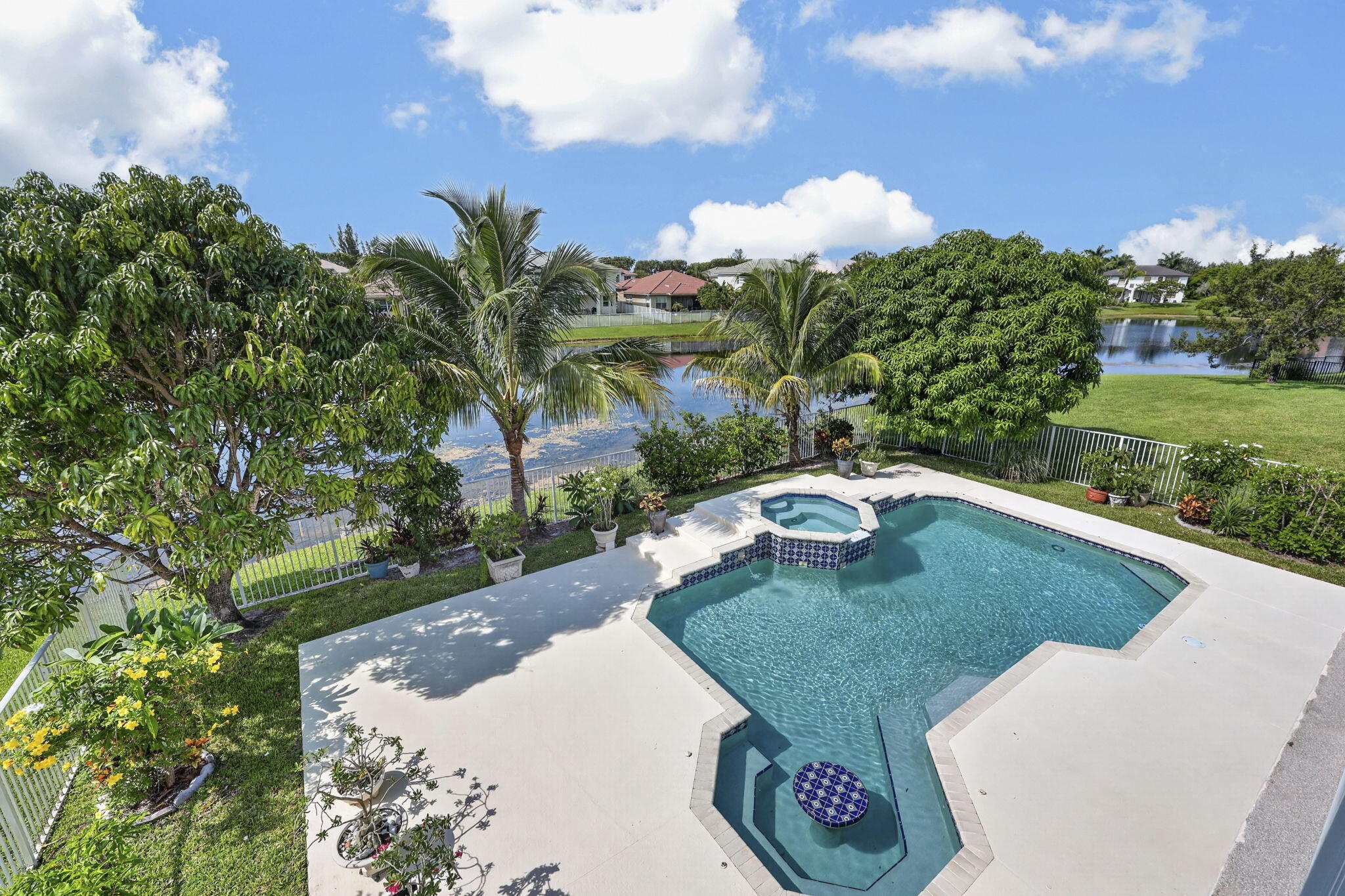 120 ISOLA, Royal Palm Beach FL 33411