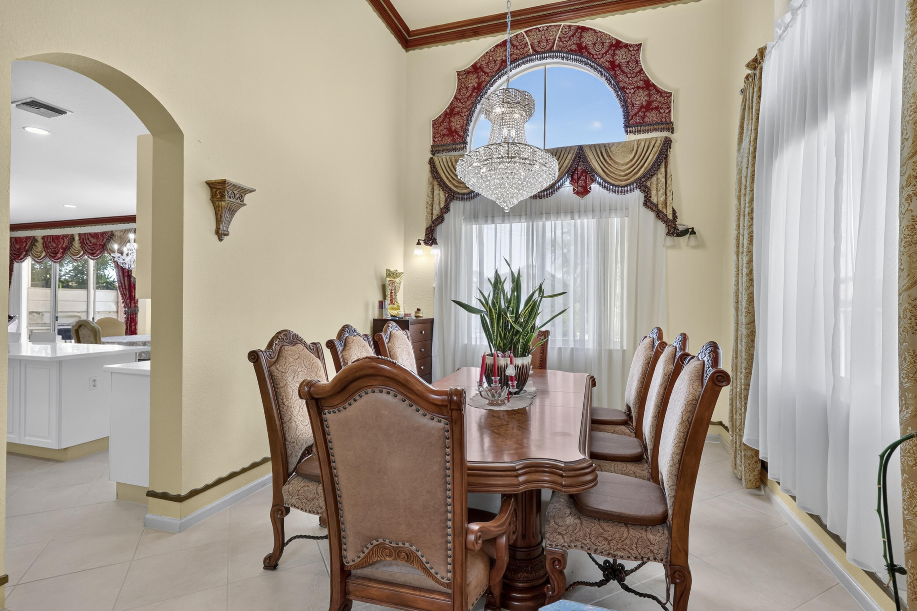 120 ISOLA, Royal Palm Beach FL 33411