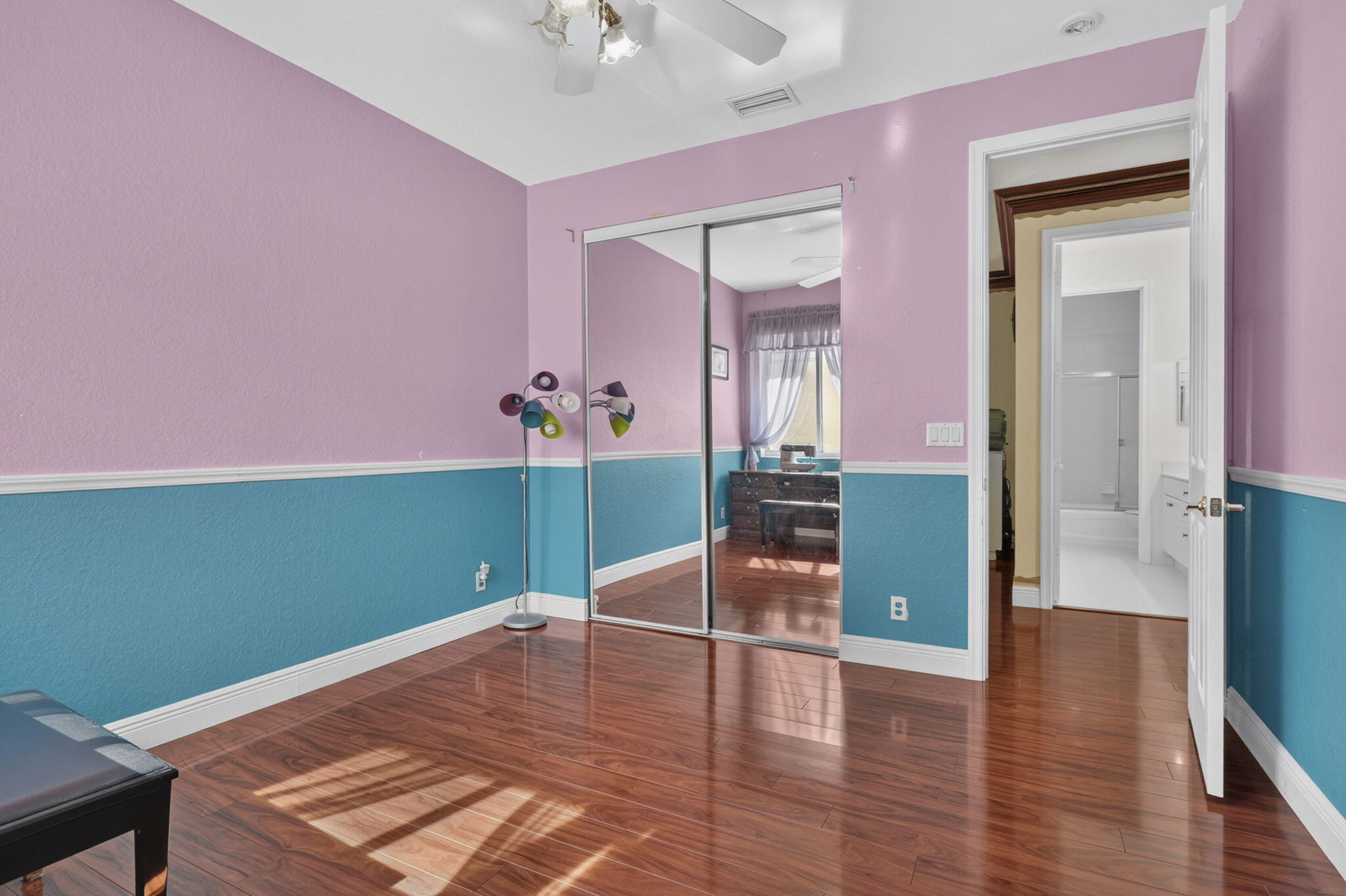 120 ISOLA, Royal Palm Beach FL 33411