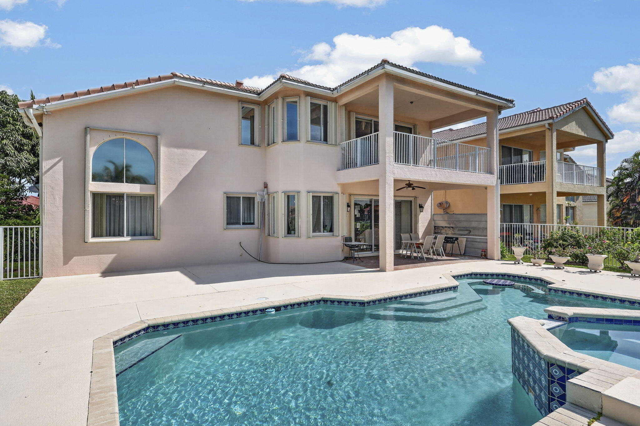 120 ISOLA, Royal Palm Beach FL 33411