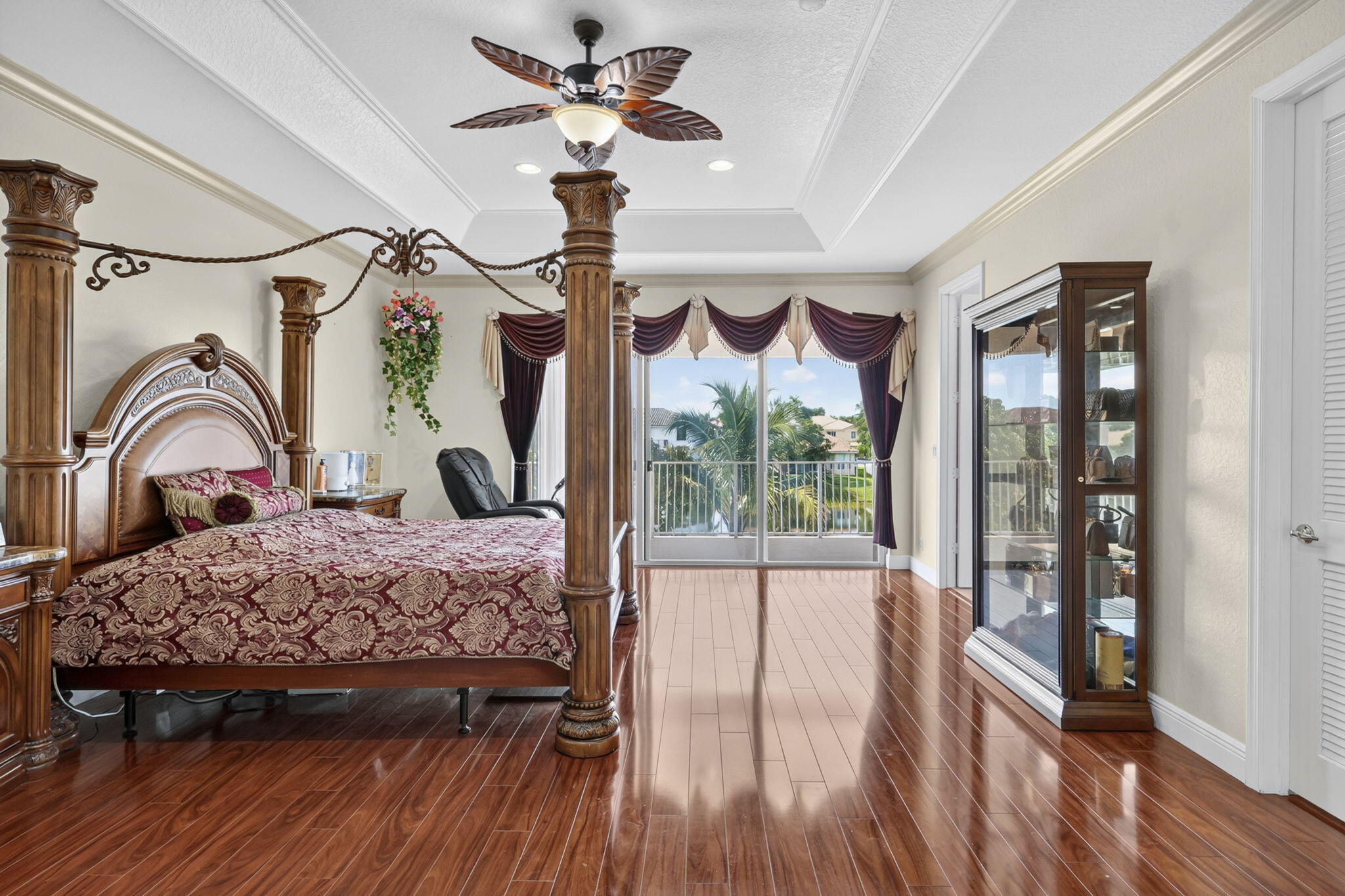 120 ISOLA, Royal Palm Beach FL 33411