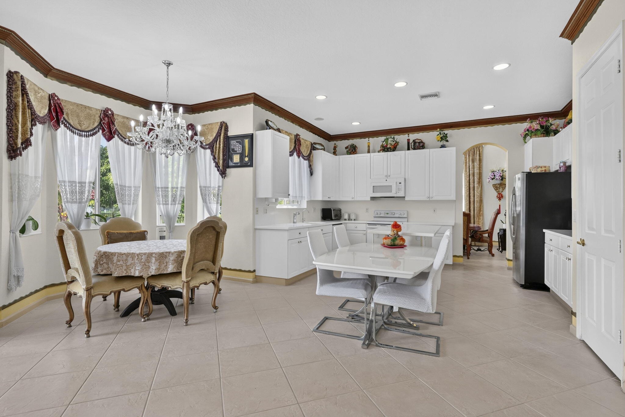 120 ISOLA, Royal Palm Beach FL 33411