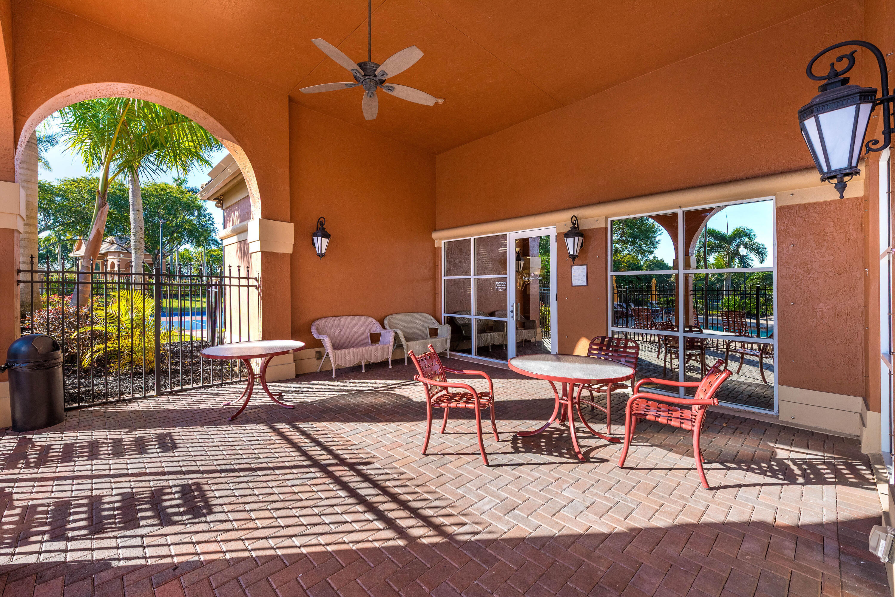 112 ISOLA, Royal Palm Beach FL 33411