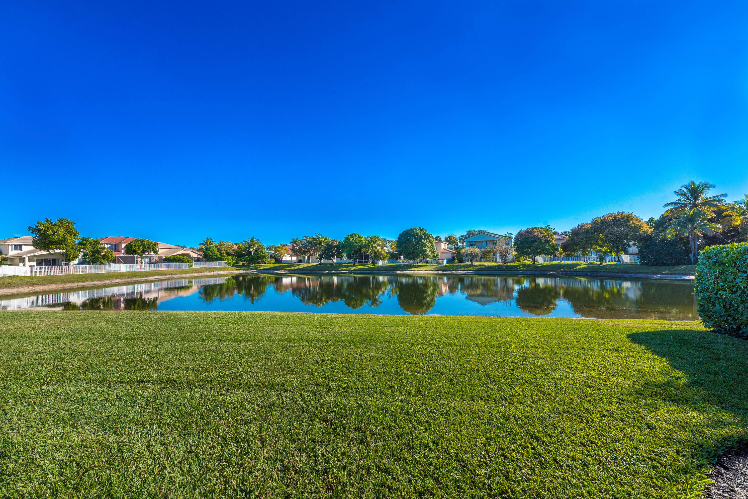 112 ISOLA, Royal Palm Beach FL 33411