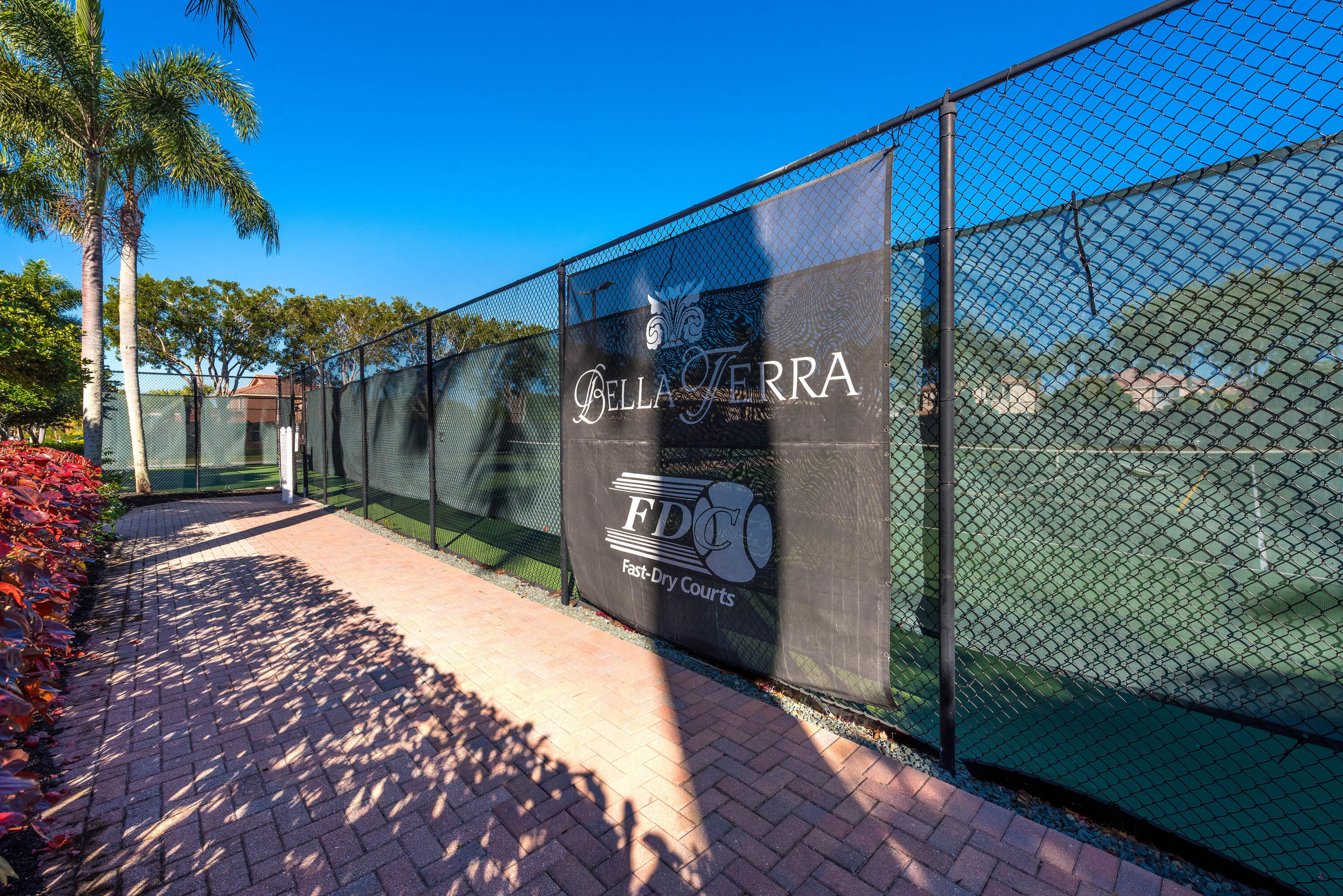 112 ISOLA, Royal Palm Beach FL 33411
