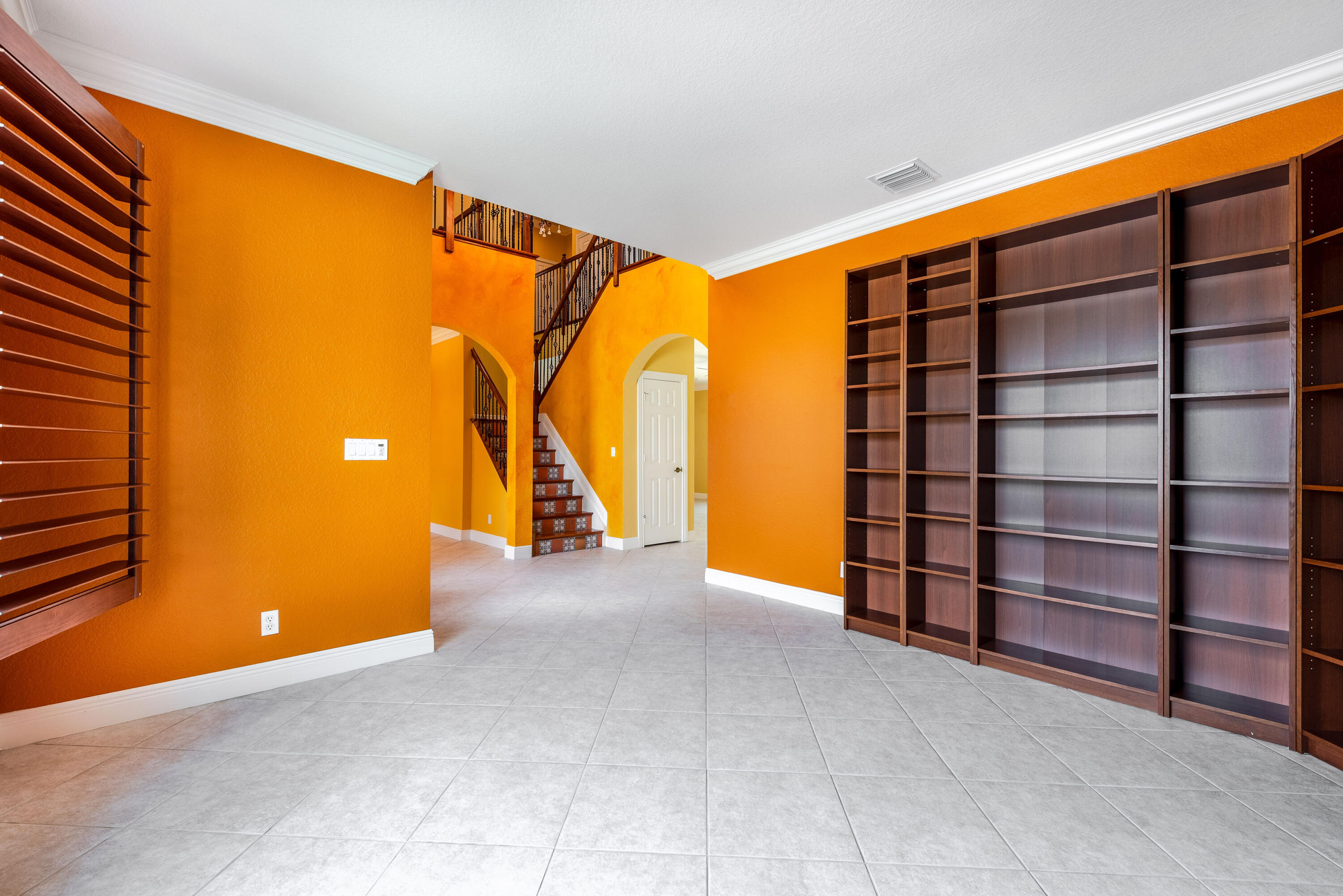112 ISOLA, Royal Palm Beach FL 33411