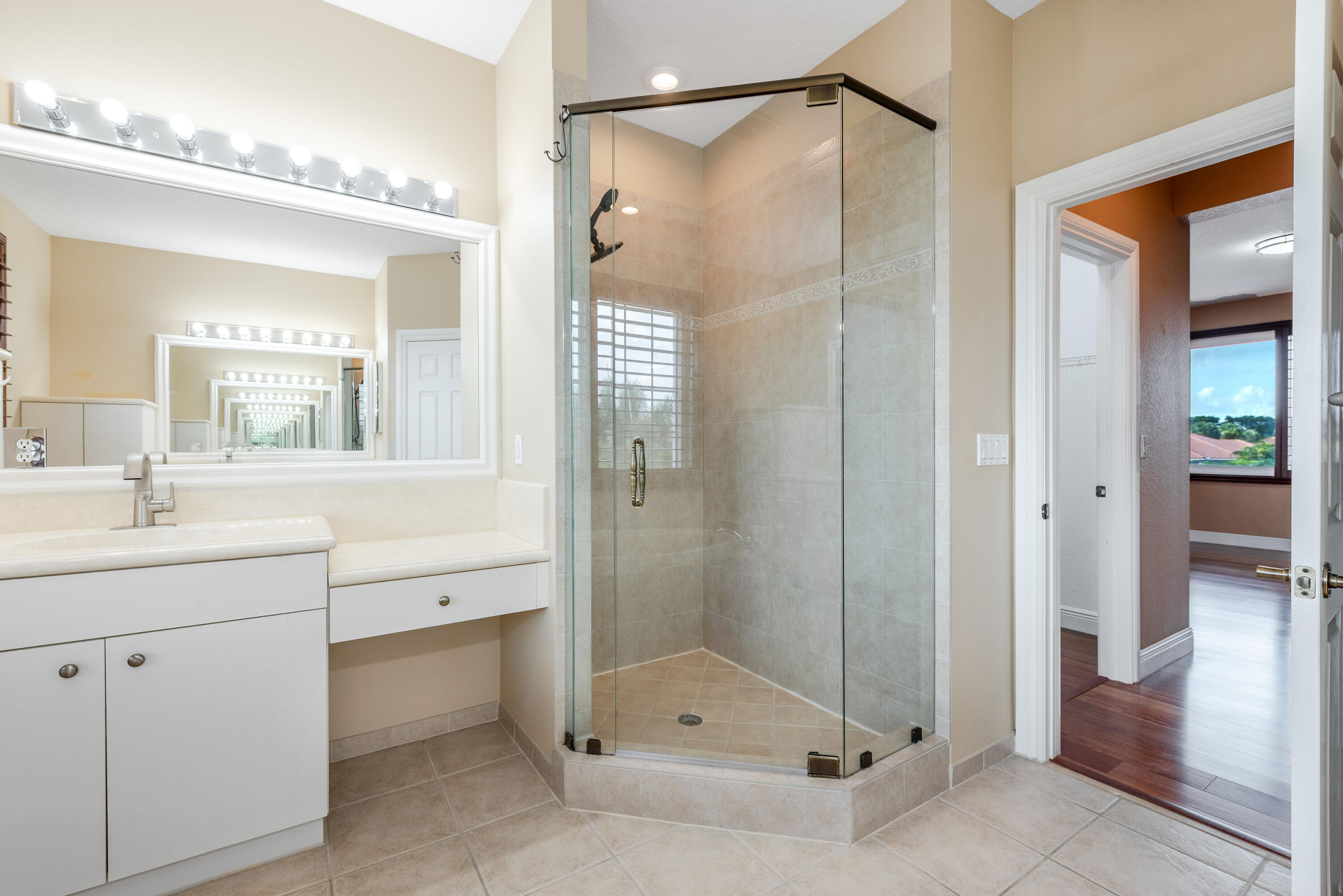 112 ISOLA, Royal Palm Beach FL 33411
