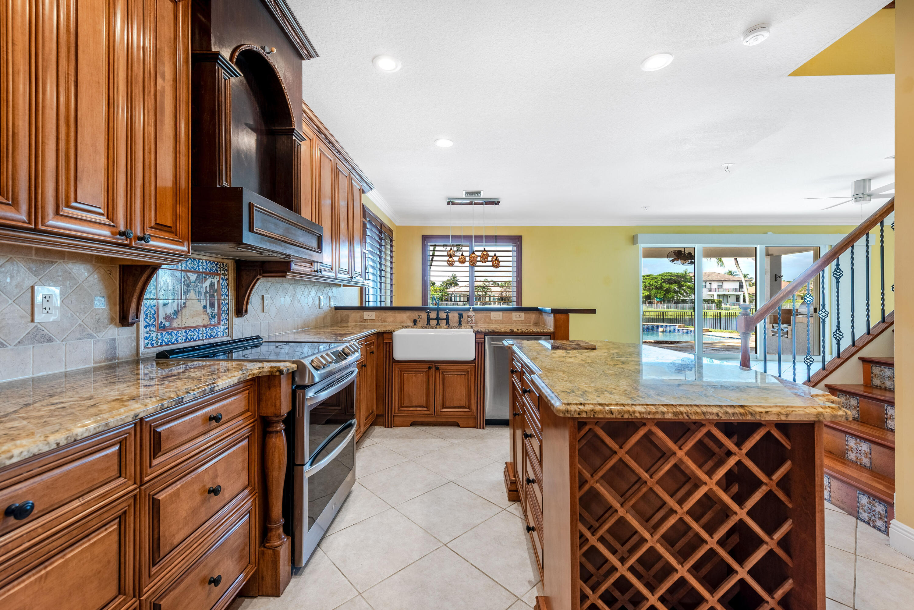 112 ISOLA, Royal Palm Beach FL 33411