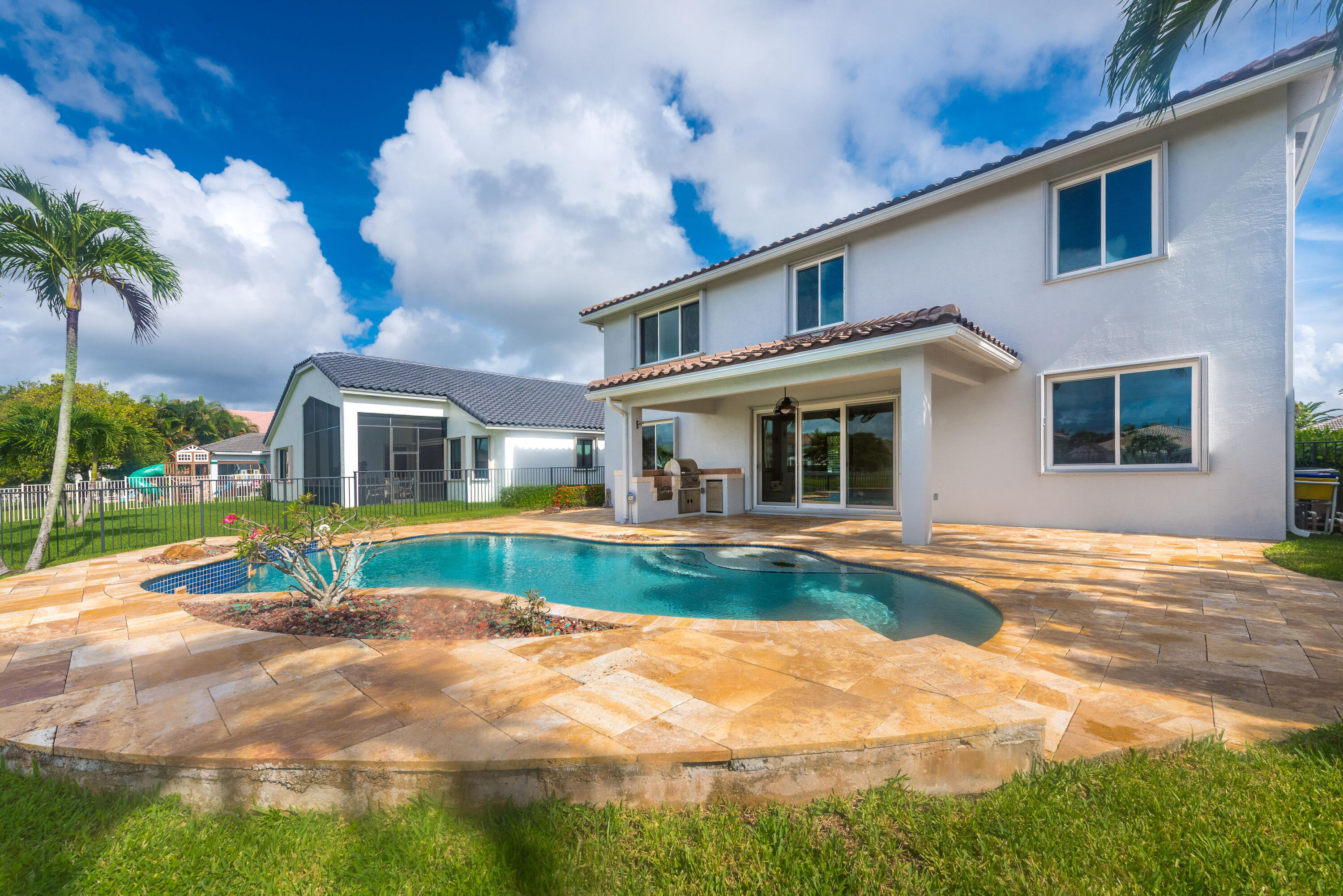 112 ISOLA, Royal Palm Beach FL 33411