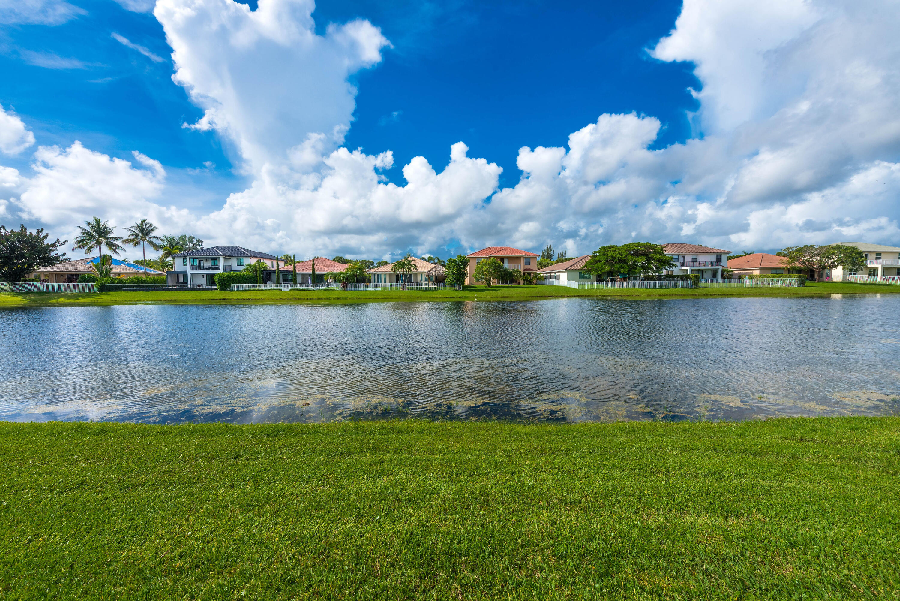 112 ISOLA, Royal Palm Beach FL 33411