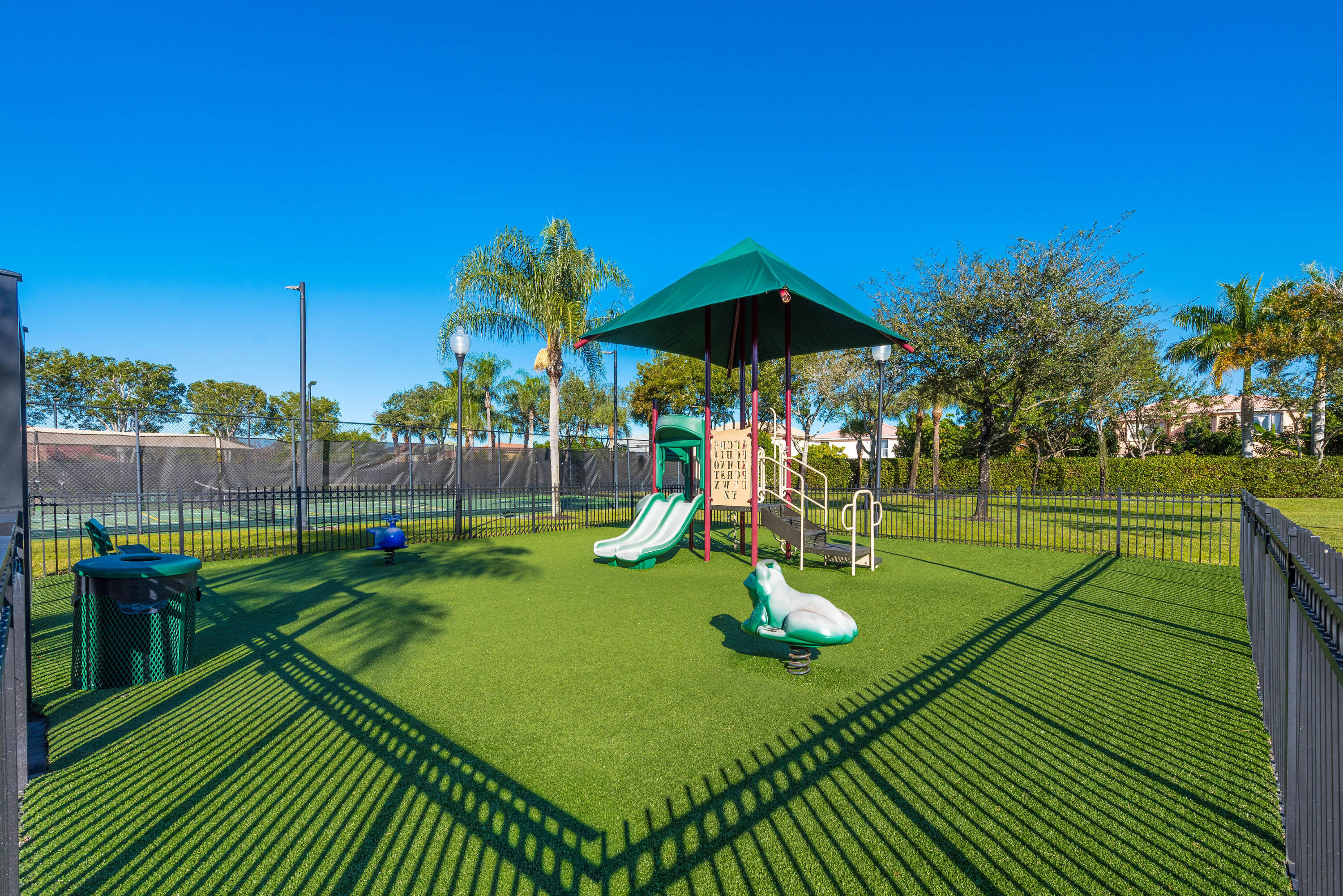112 ISOLA, Royal Palm Beach FL 33411
