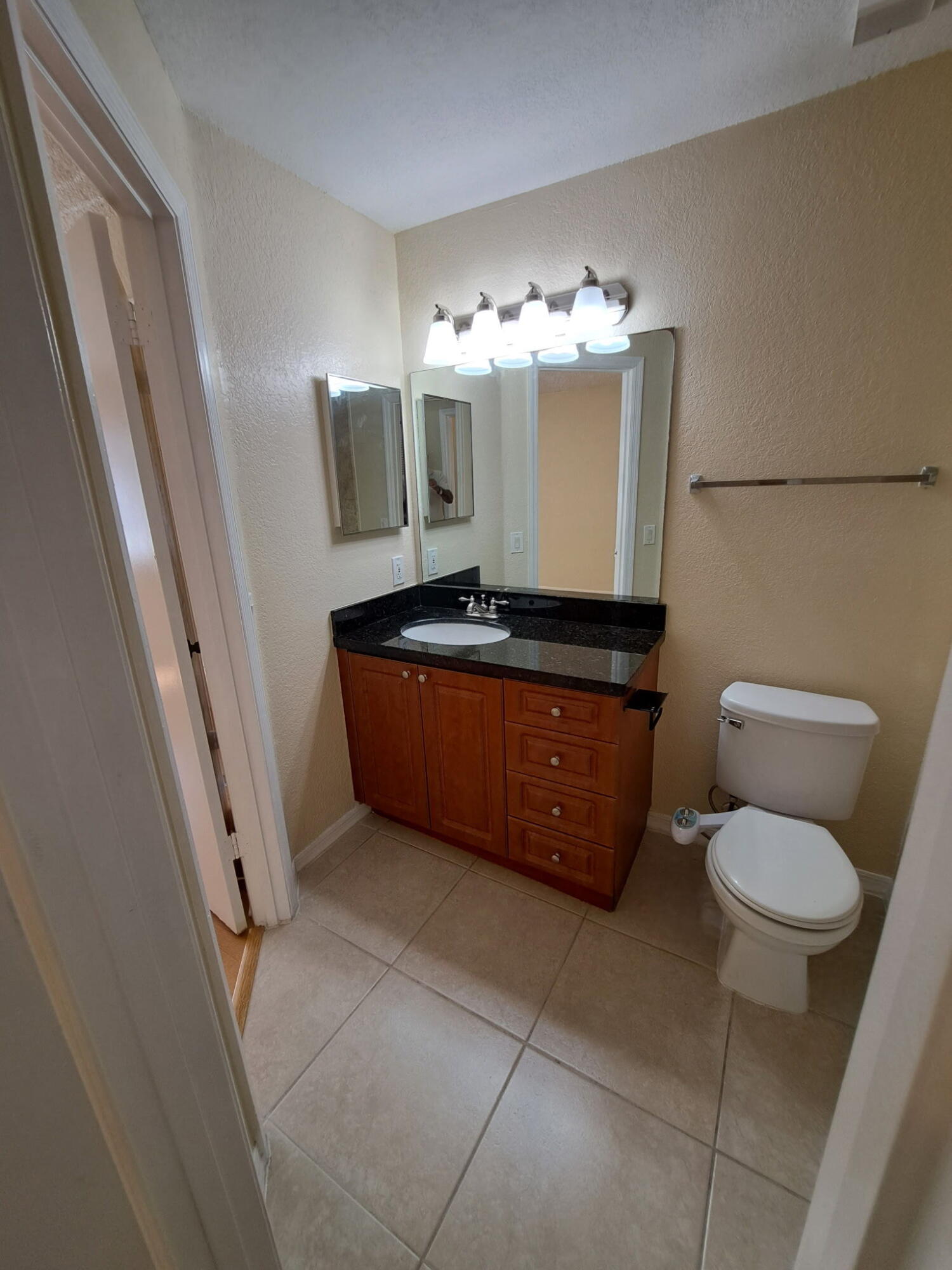 3470 PINEWALK #212, Margate FL 33063