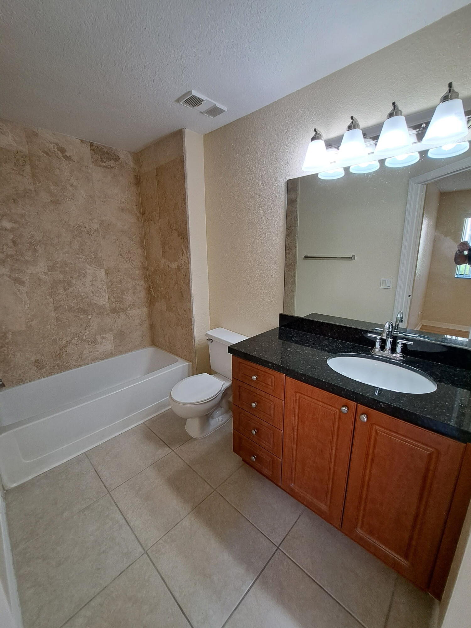 3470 PINEWALK #212, Margate FL 33063