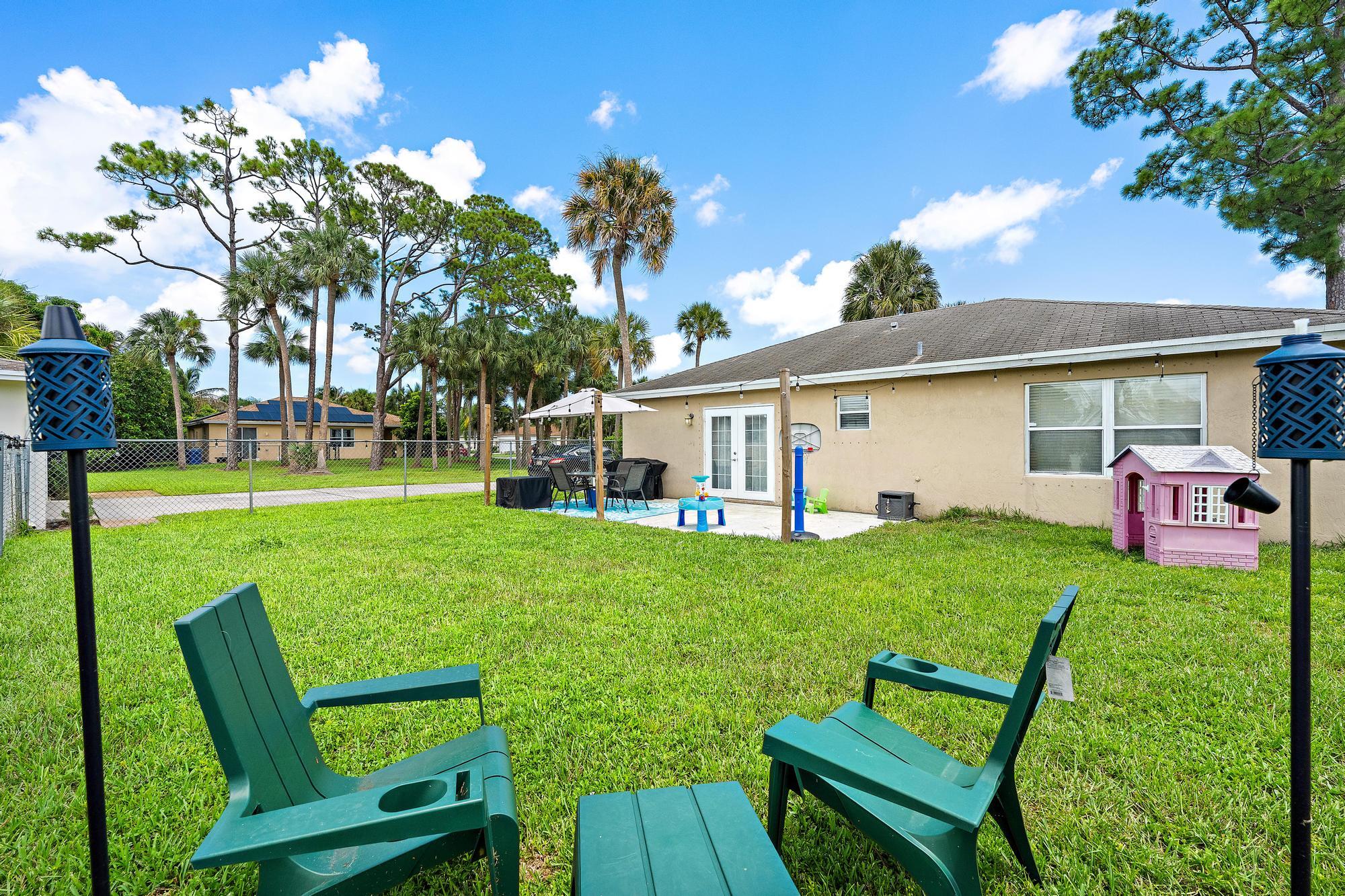 5483 Club, Haverhill FL 33415