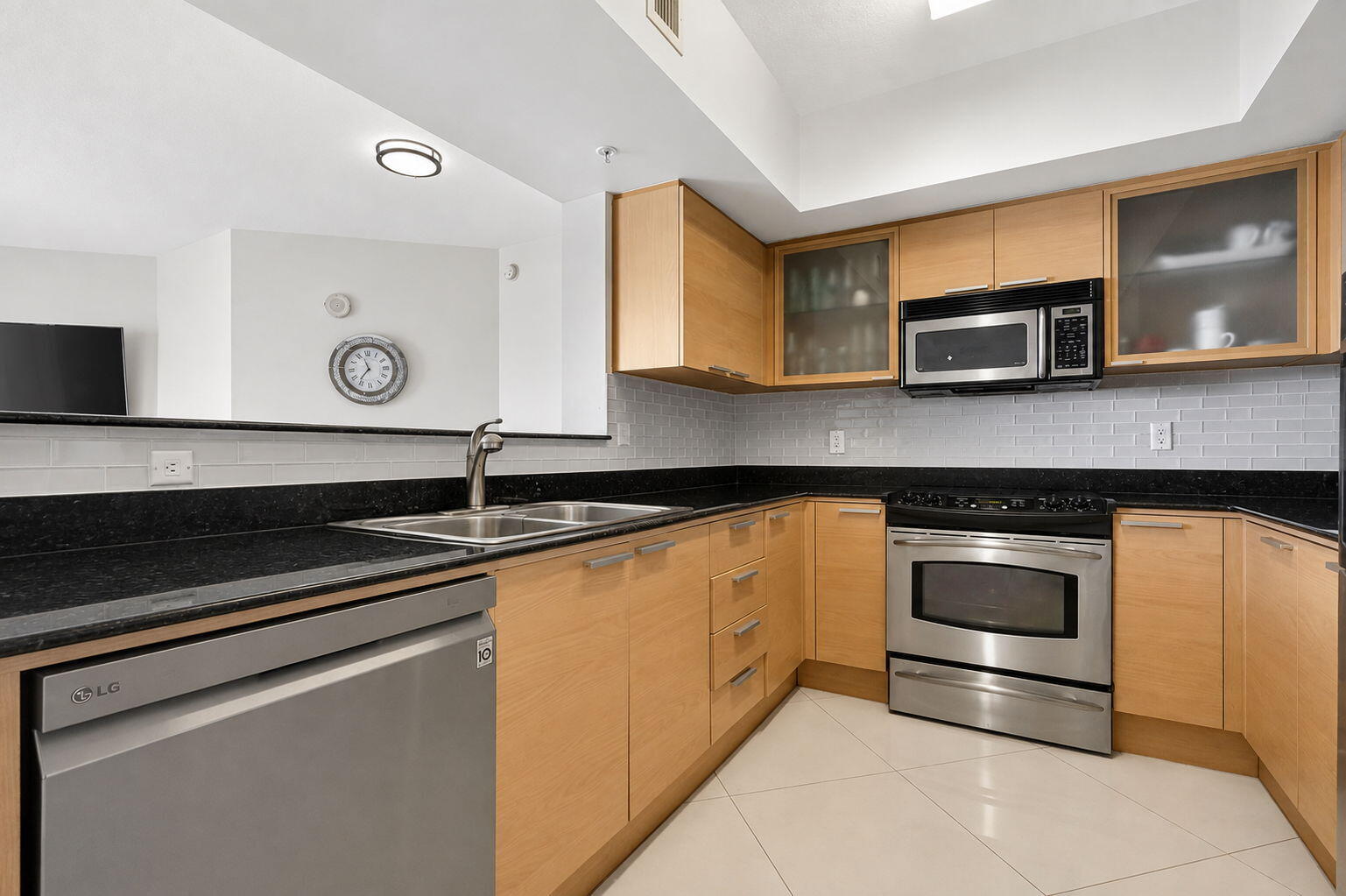16699 Collins #3509, Sunny Isles Beach FL 33160