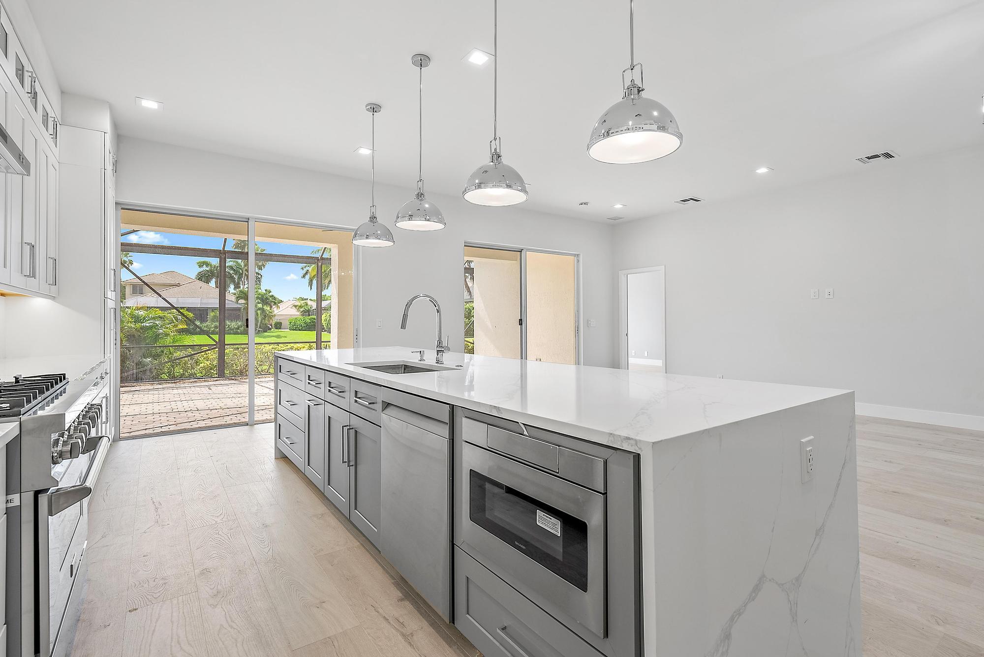 10918 GRANDE, West Palm Beach FL 33412