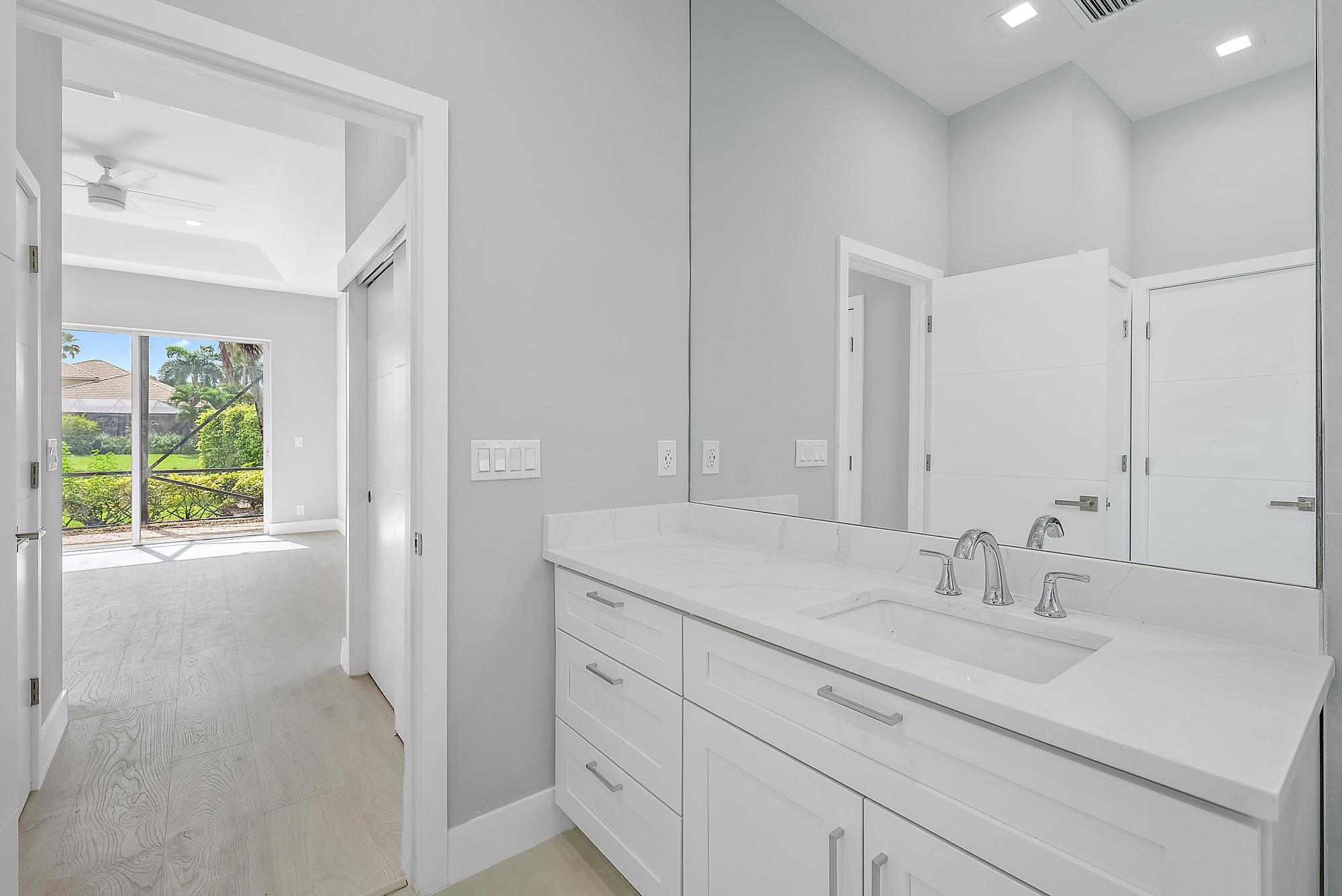 10918 GRANDE, West Palm Beach FL 33412