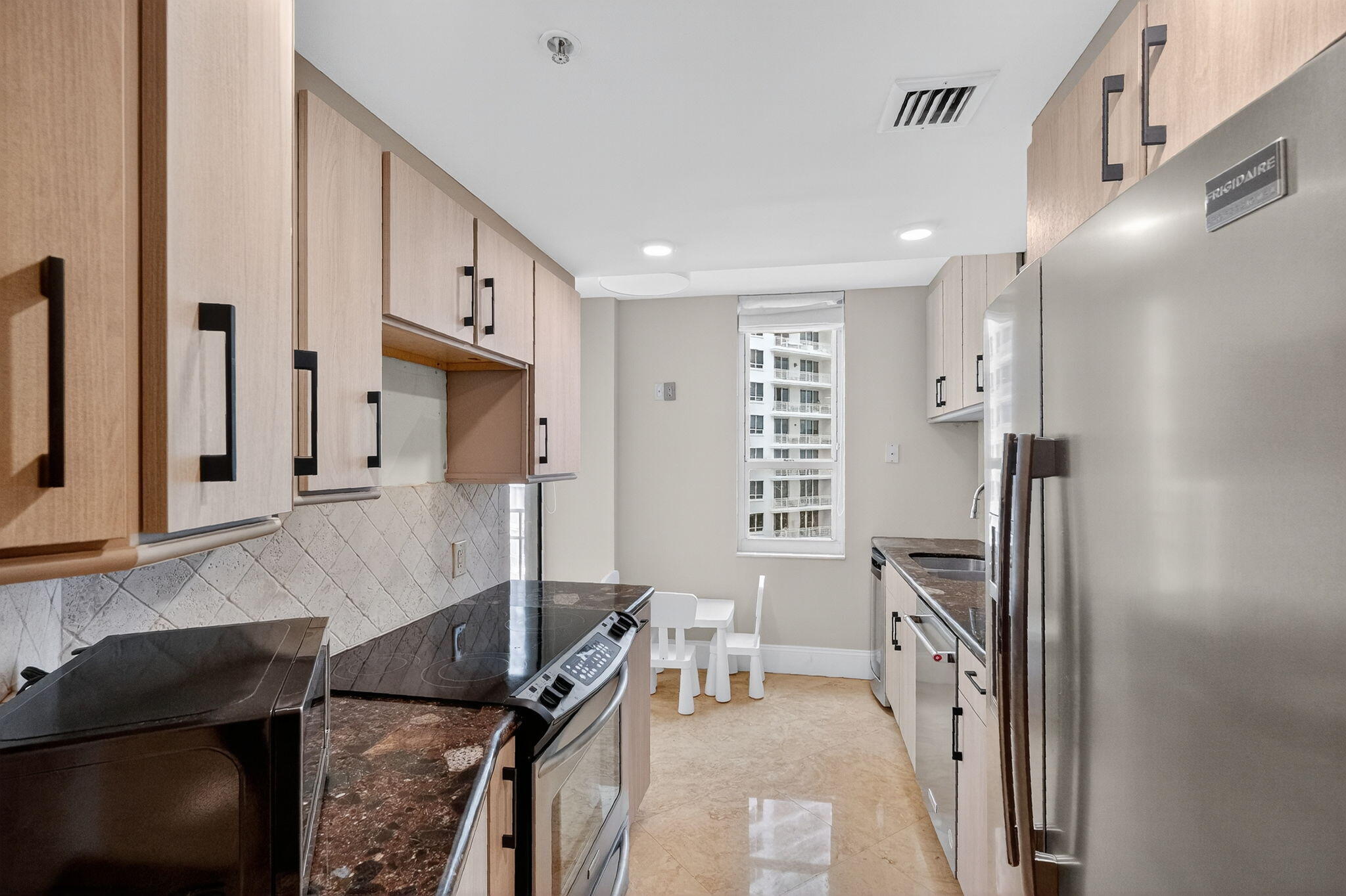 701 BRICKELL KEY #1604, Miami FL 33131