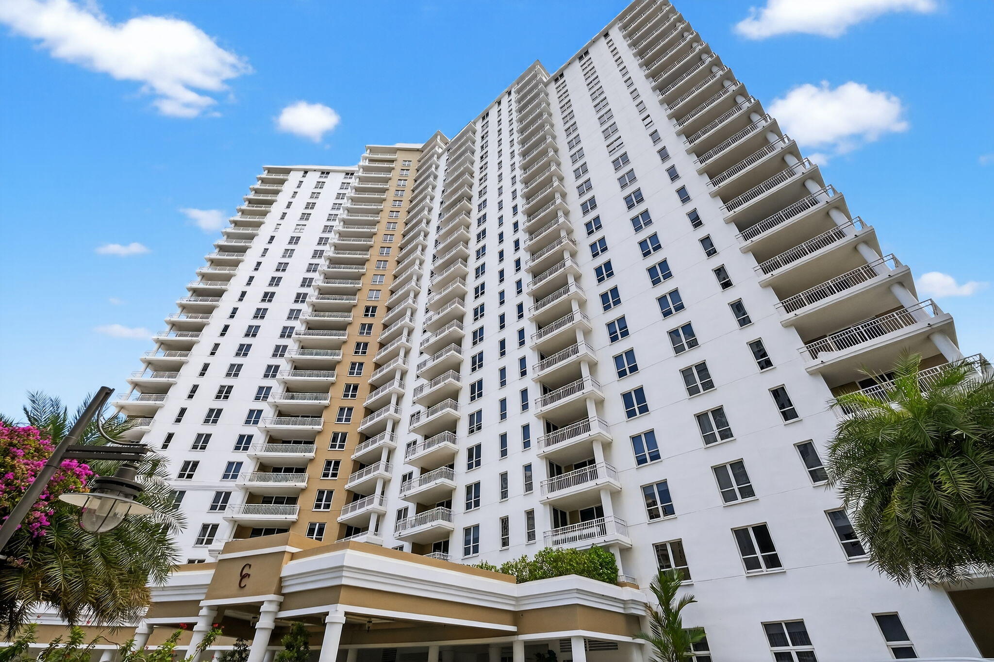 701 BRICKELL KEY #1604, Miami FL 33131